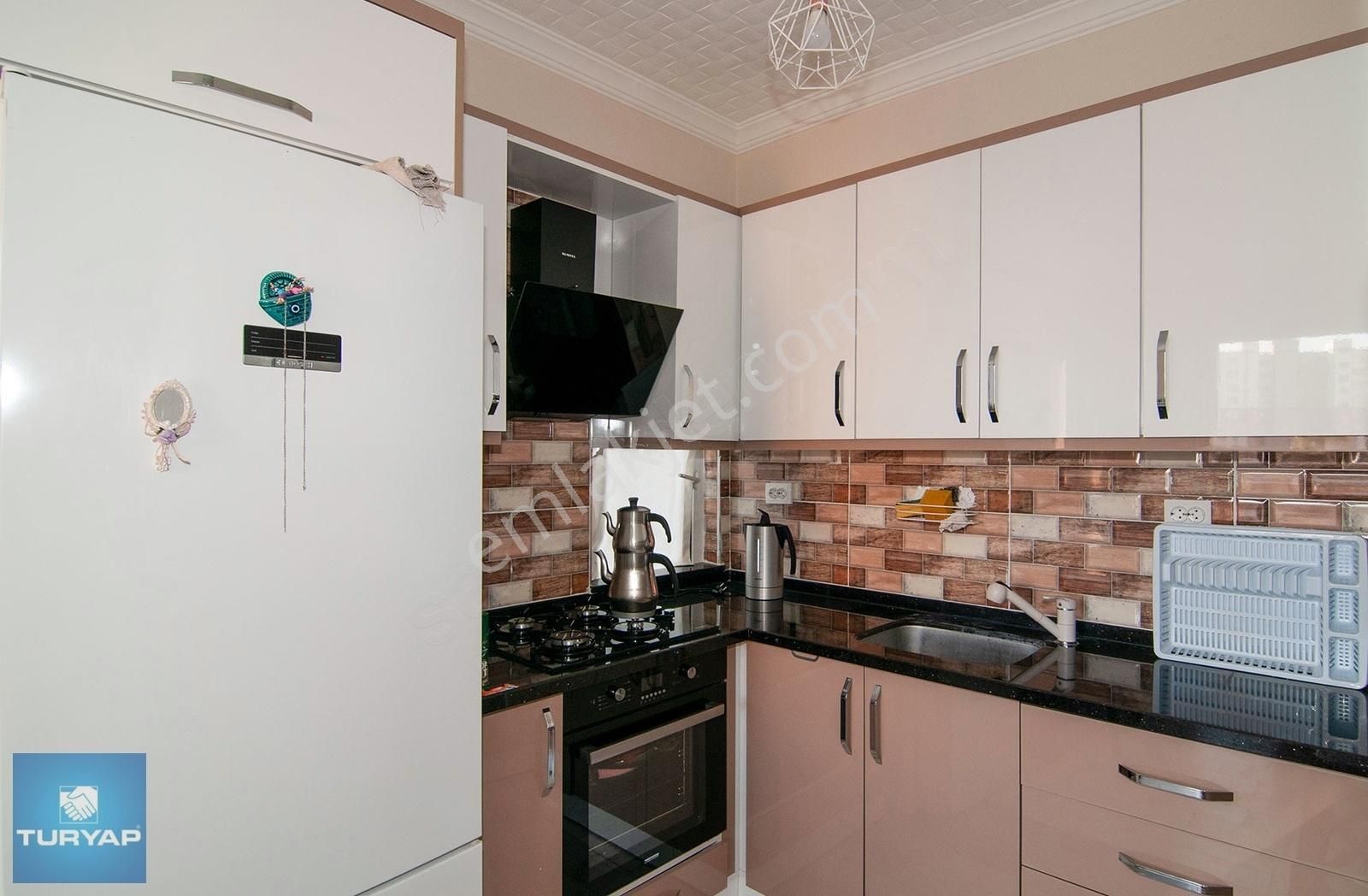 Tece'de Denize Sıfır Havuzlu Sitede Kombi'li Mobilyalı 2+1 - Görsel 5