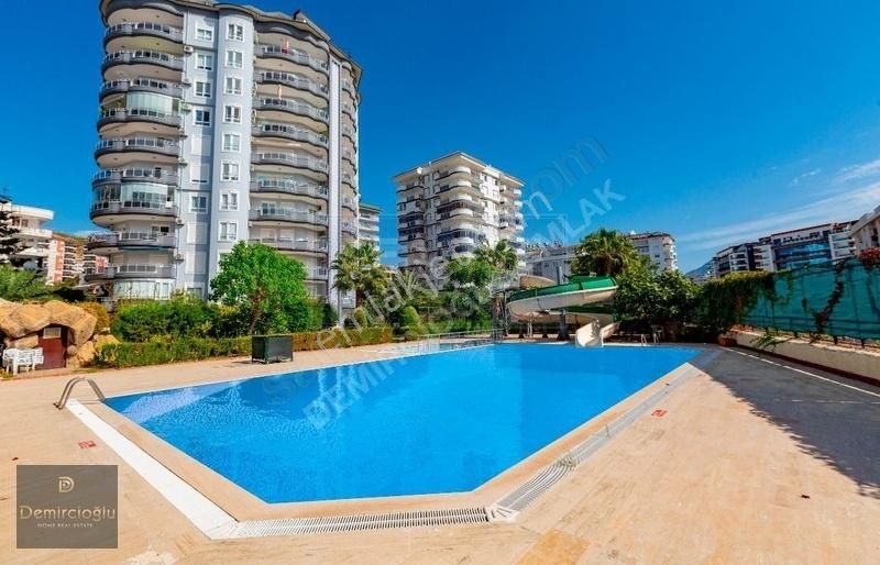 Alanya Cikcilli'de Kiralık 4+1 Site İçerisinde Eşyalı Penthose