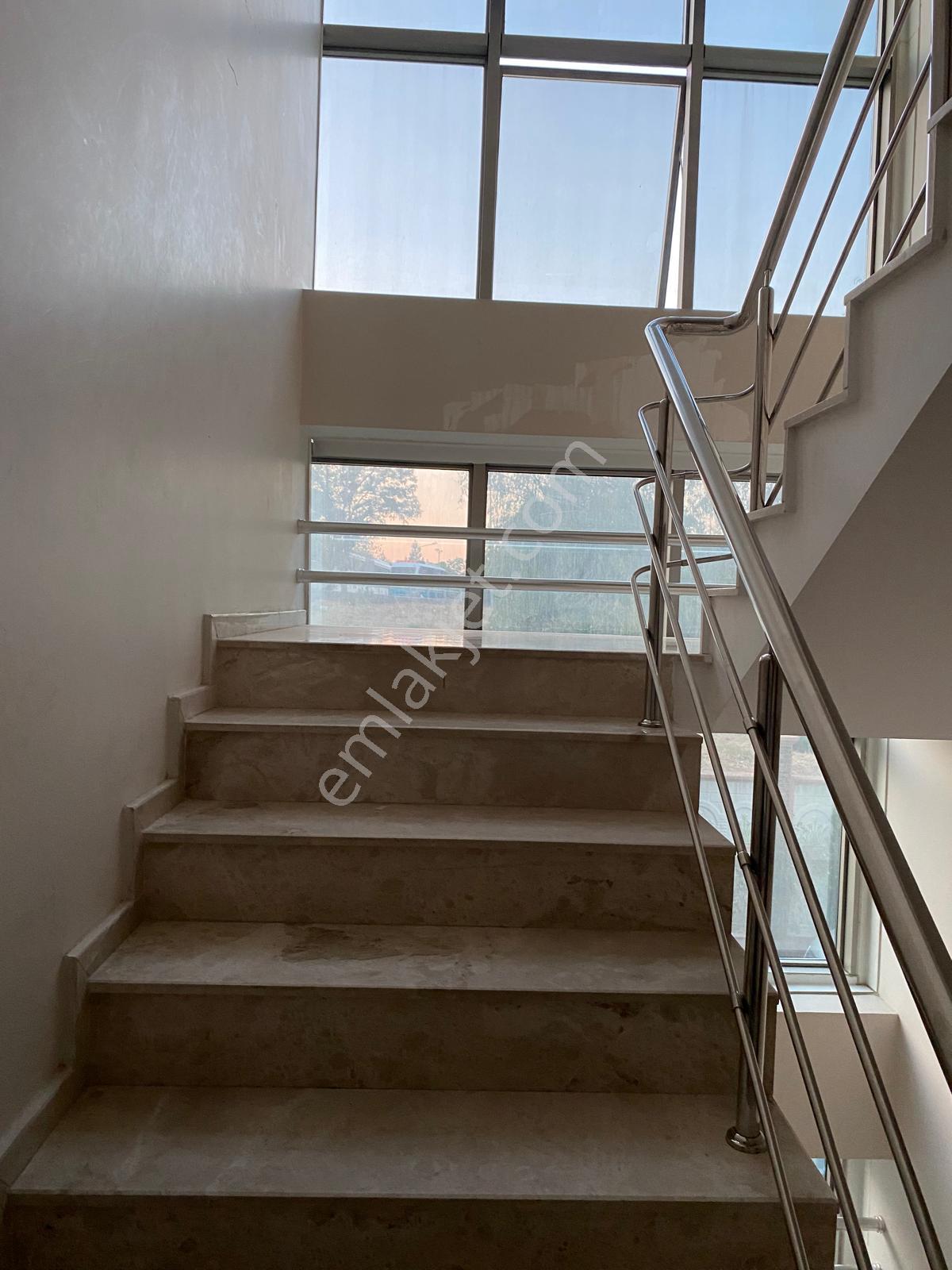 Koyuncu Group Tan Gaziemirde Site İçinde Geniş Ferah Satılık 4+1 Daire - Görsel 19