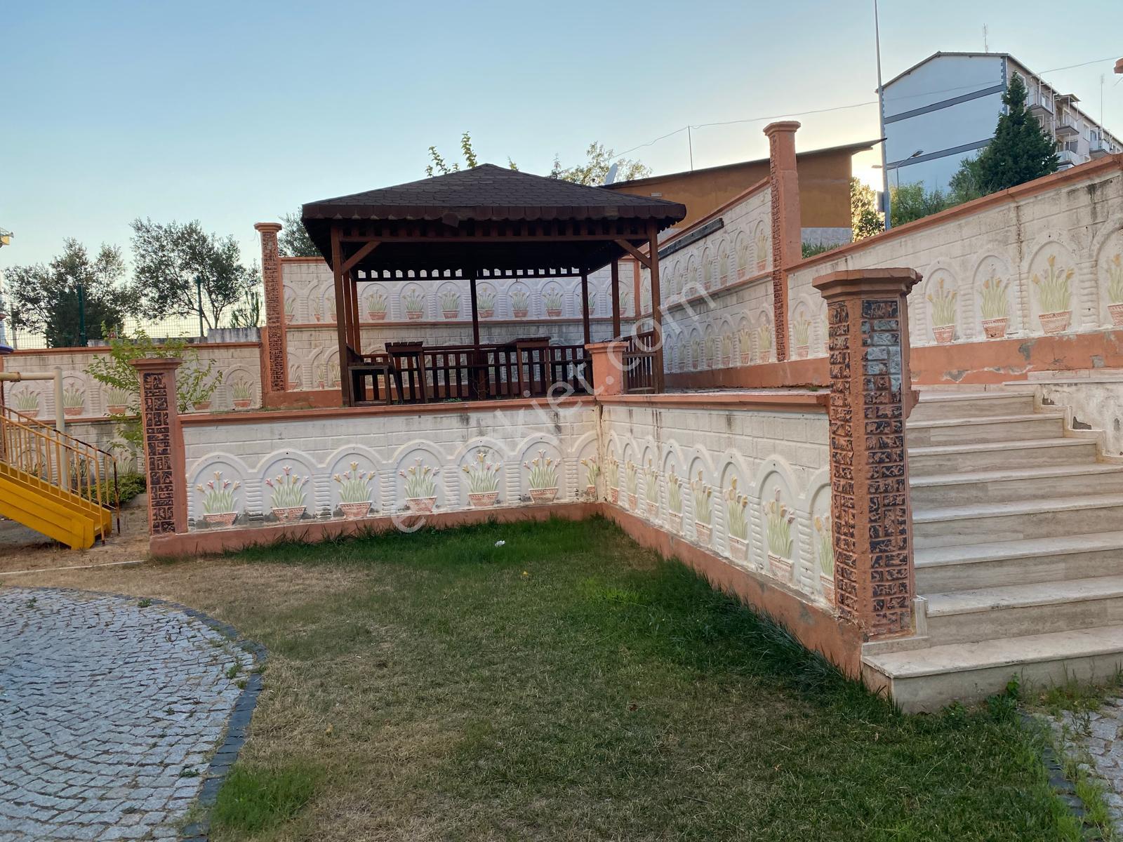 Koyuncu Group Tan Gaziemirde Site İçinde Geniş Ferah Satılık 4+1 Daire - Görsel 14