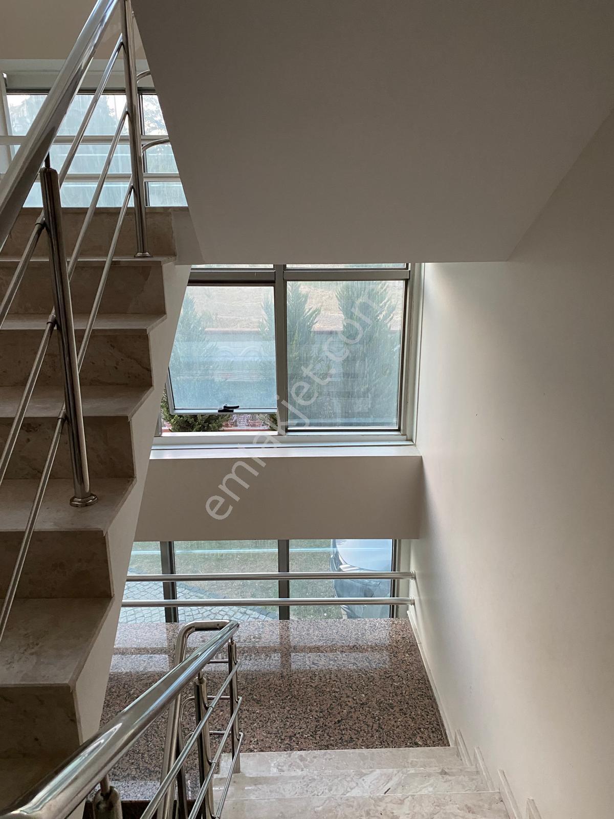Koyuncu Group Tan Gaziemirde Site İçinde Geniş Ferah Satılık 4+1 Daire - Görsel 18