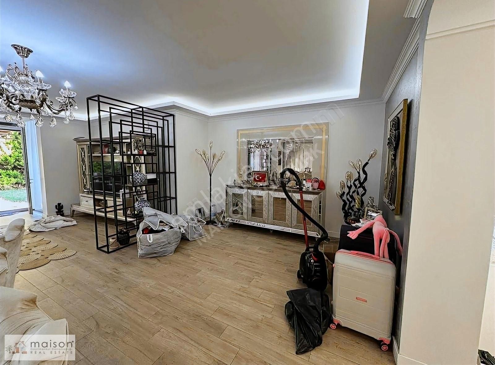 Maıson Göktürk Davutpaşa'da Satılık 8+2 Tam Müstakil Villa - Görsel 4