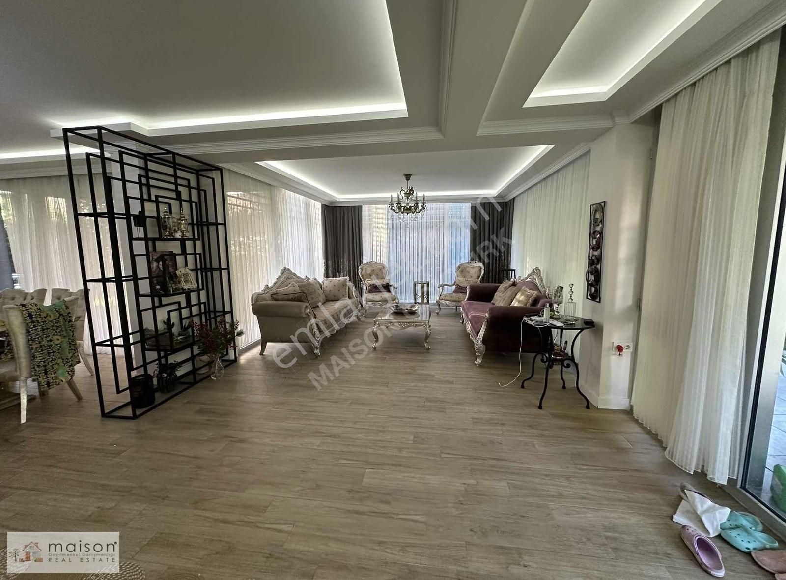 Maıson Göktürk Davutpaşa'da Satılık 8+2 Tam Müstakil Villa - Görsel 11