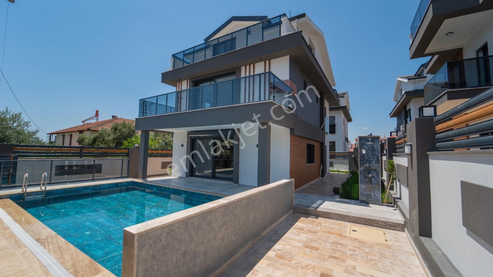 Fethiye Çiftlik Satılık Villa  GoldHouse dan Satılık Villa Eşyasız 4+1  