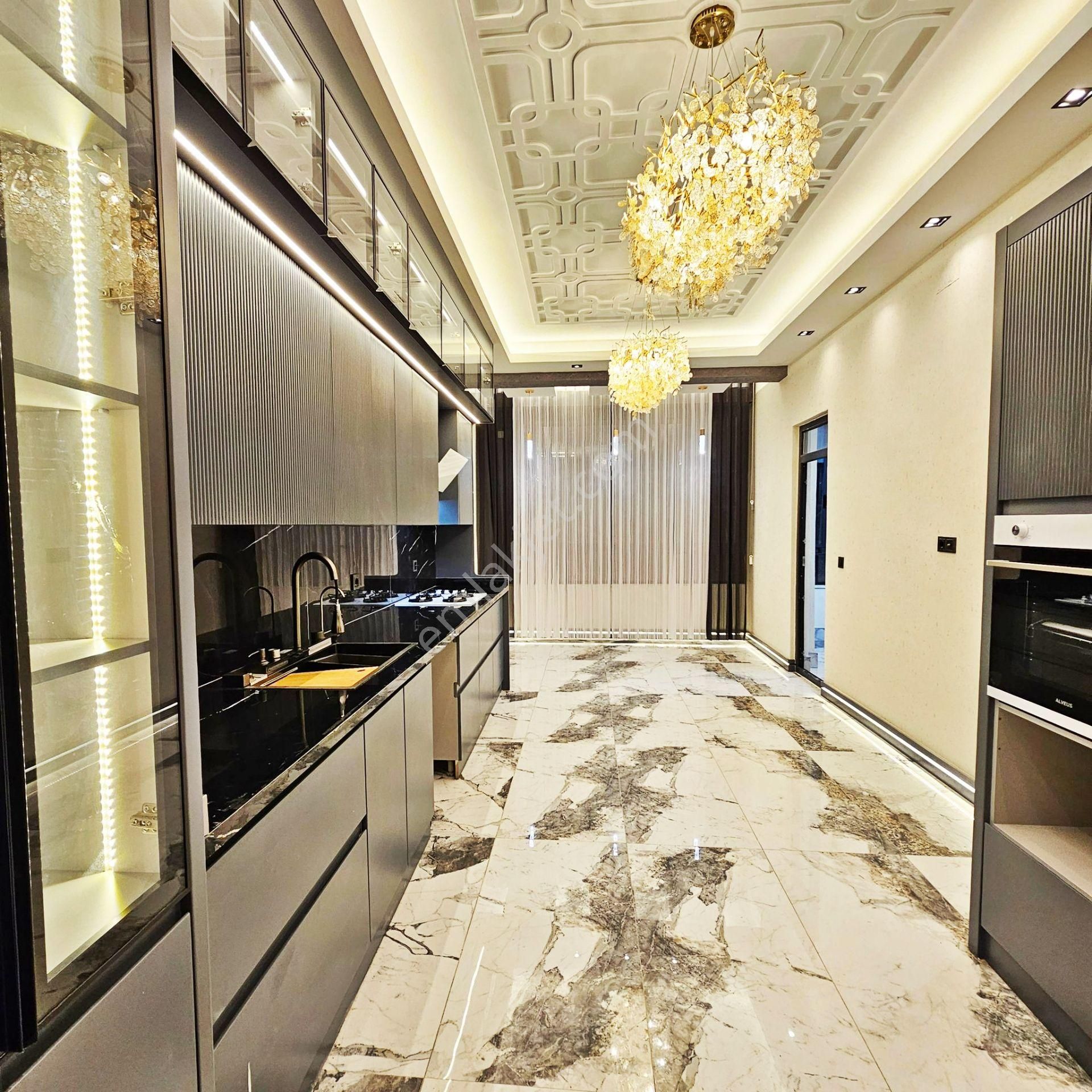 Fıstıklık'ta Emsalsiz Süperlüx Tasarım! Akıllı Ev Sistemli 3.5+1 Daire - Görsel 2