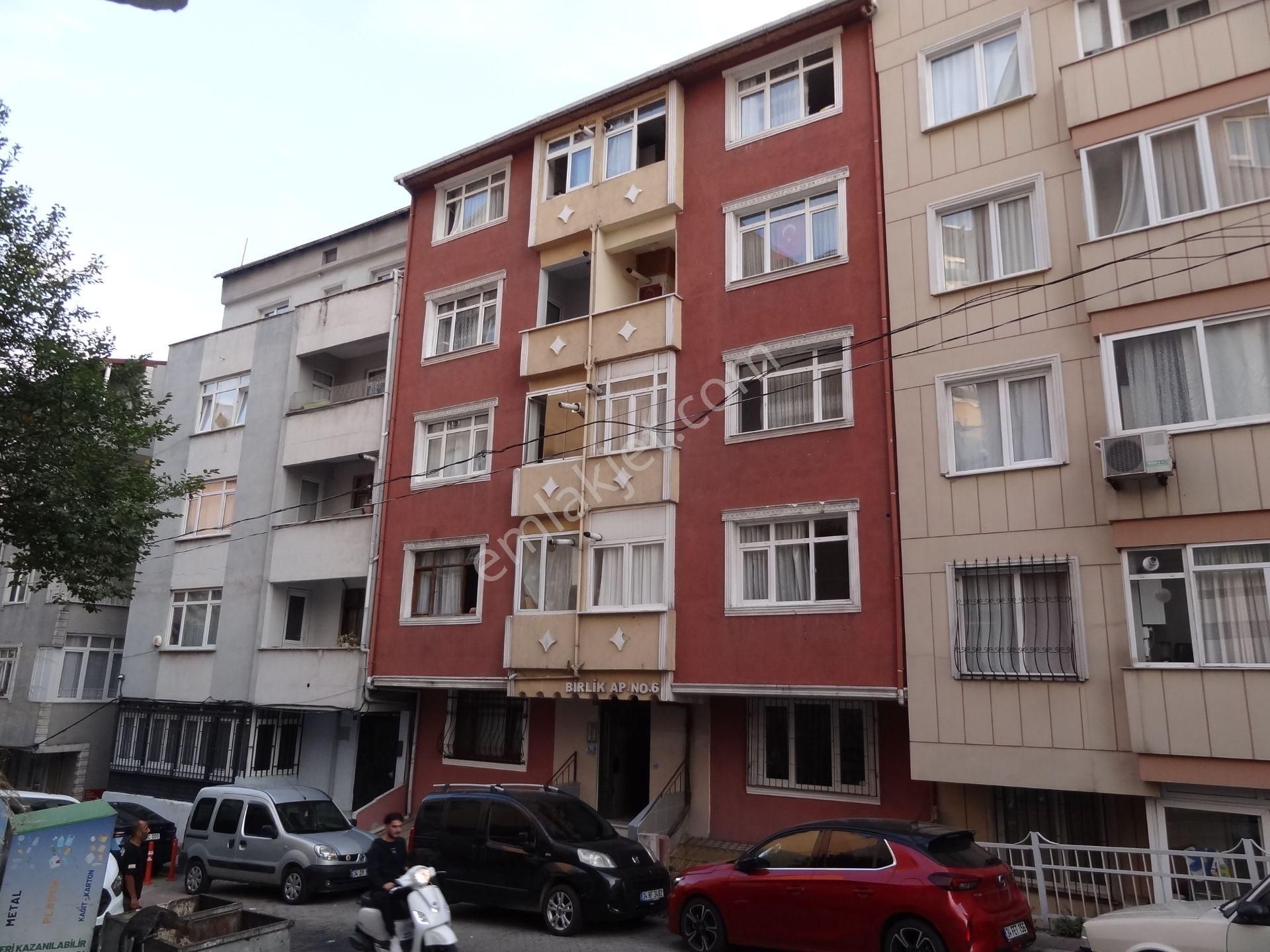 Kağıthane Çeliktepe Satılık Daire KAĞITHANE ÇELİKTEPE'DE KOMBİLİ FERAH SATILIK DAİRE 3+1,115M2. 