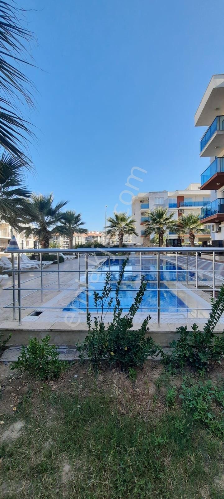 Kuşadasında Havuzlu Güvenlikli Sitede Satılık 1+1 Daire - Görsel 6