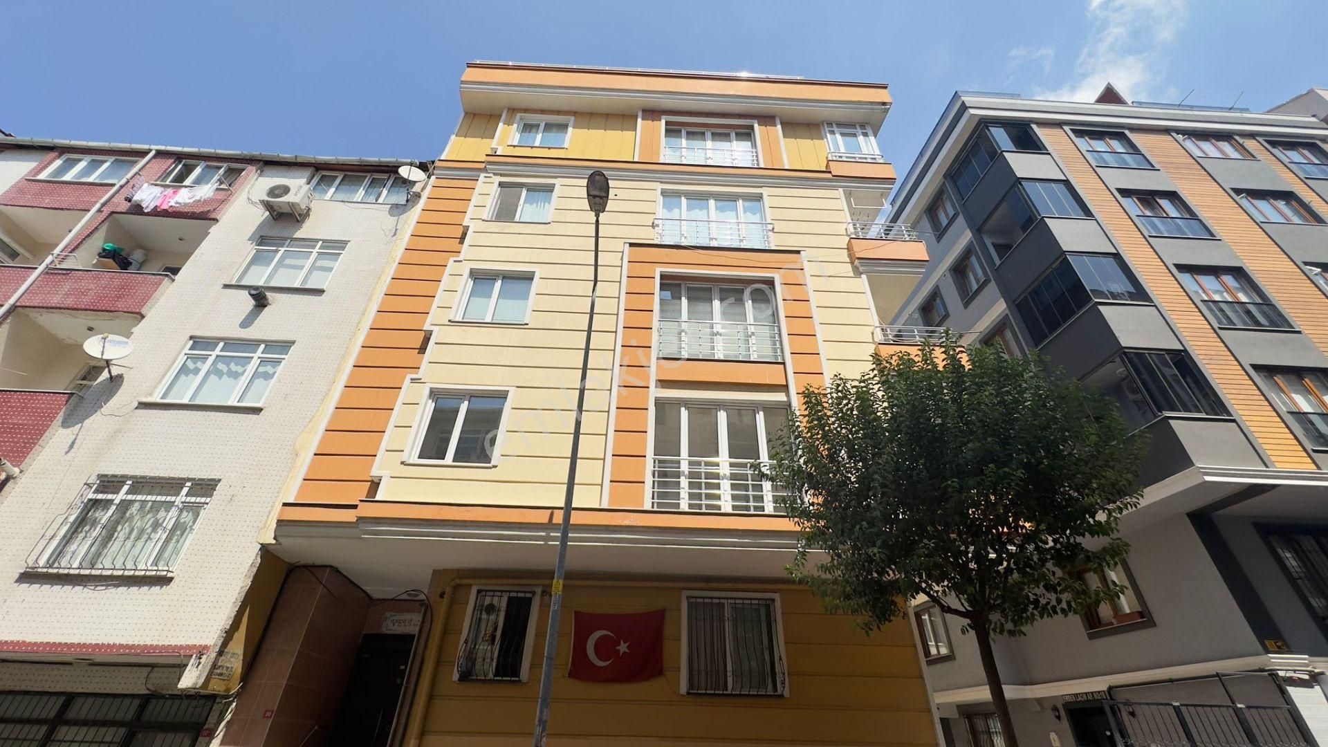 Bahçelievler Siyavuşpaşa Satılık Daire  Başokur'dan Bahçelievler Siyavuşpaşa,da Genç Binada 3+1 Daire