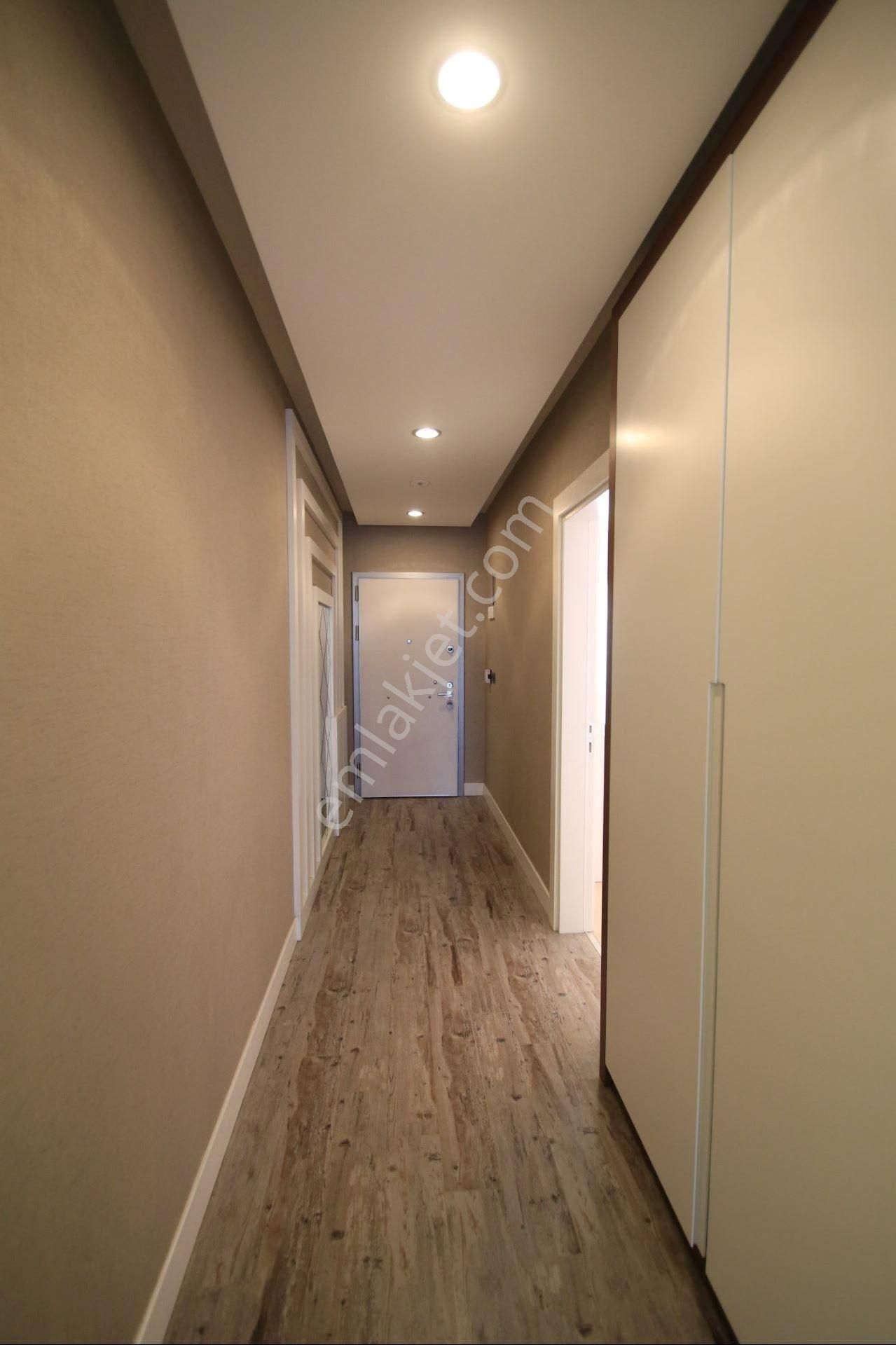 Kusadasi Merkezde Geniş Luks Daireler - Görsel 6