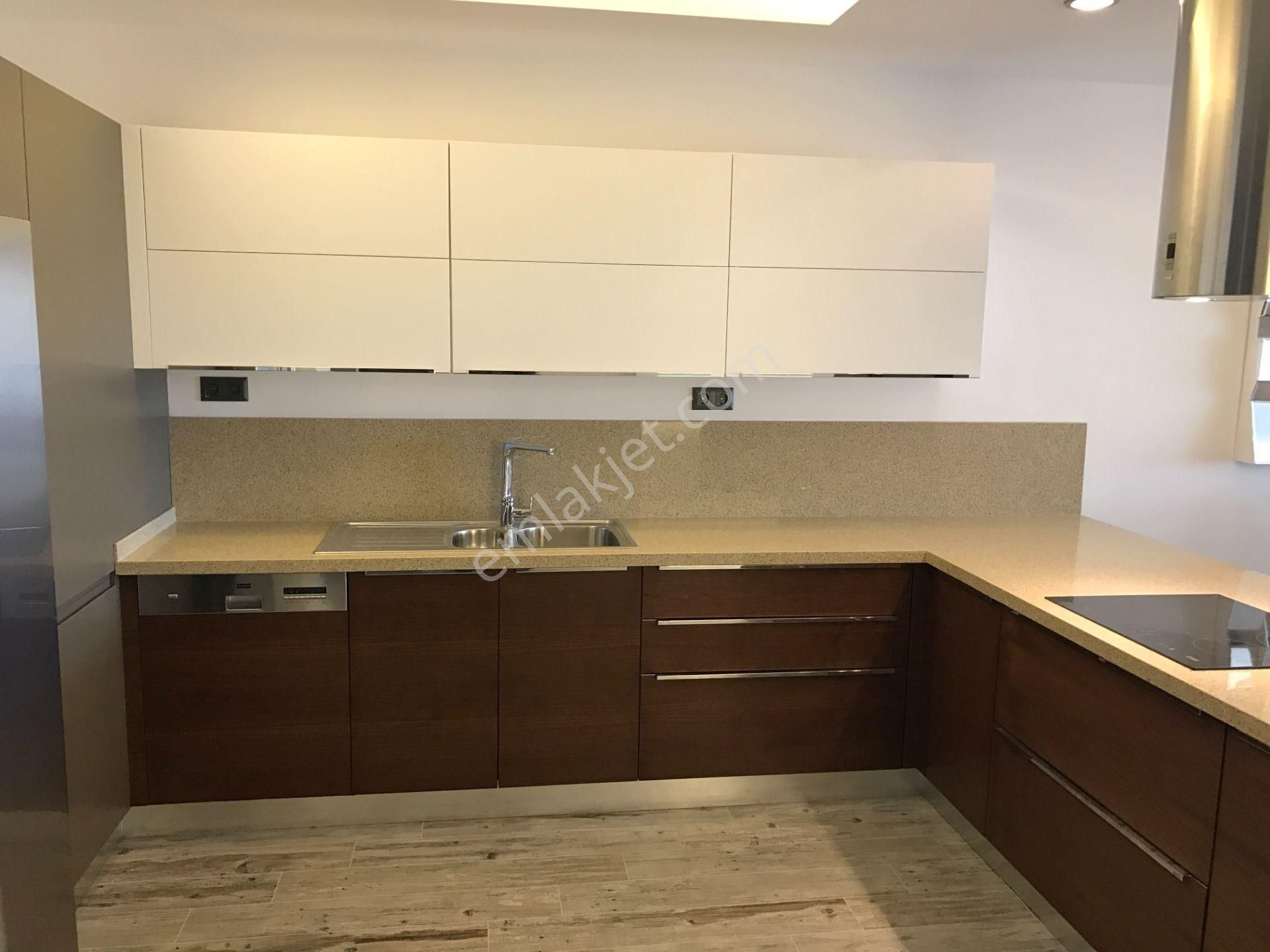 Kusadasi Merkezde Geniş Luks Daireler - Görsel 27