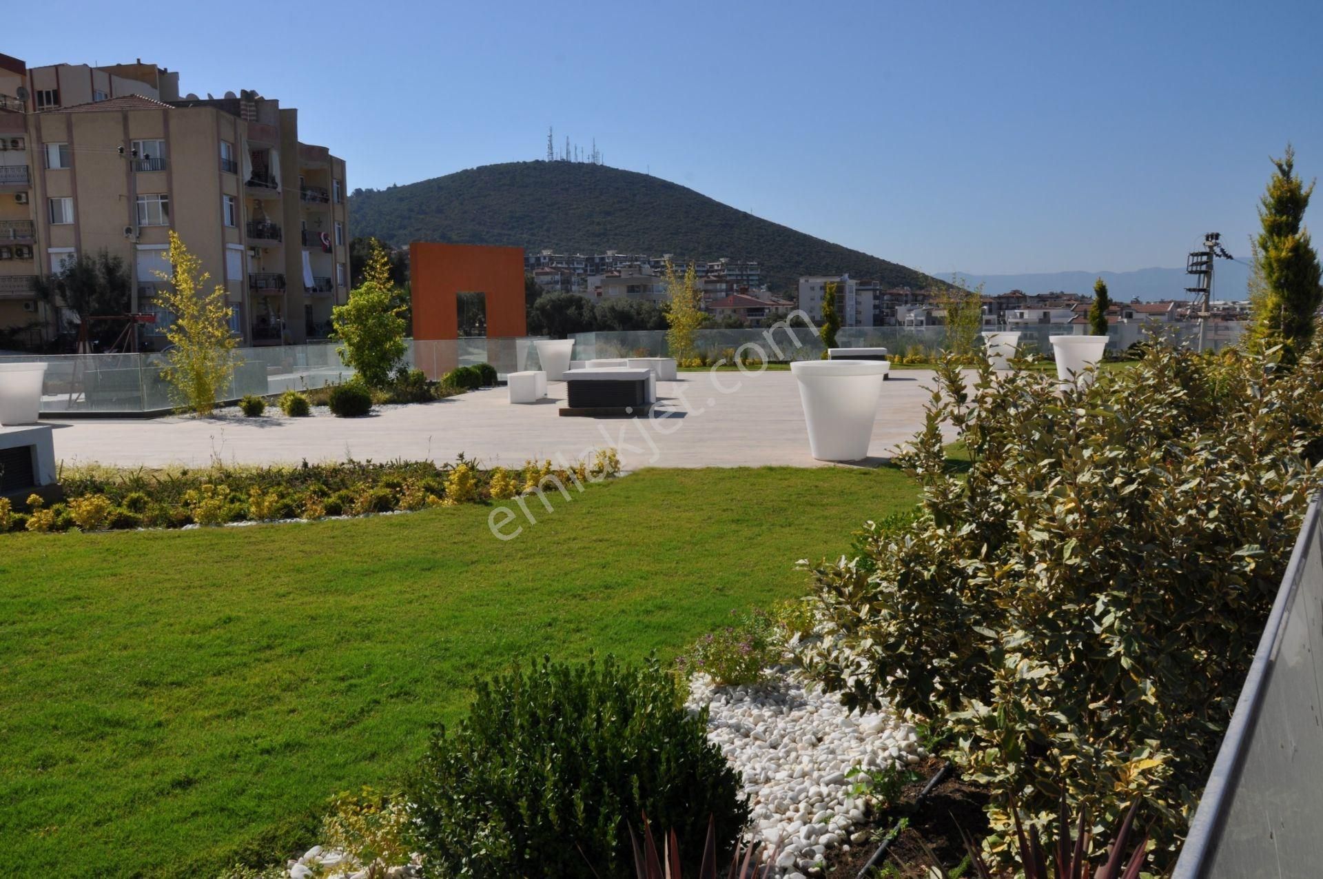 Kusadasi Merkezde Geniş Luks Daireler - Görsel 12