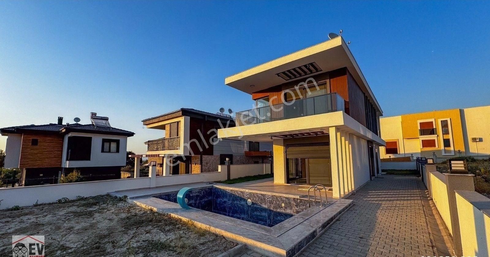 Kuşadası Güzelçamlı Satılık Villa Güzelçamlı'da Milli Park'ın Eteklerinde Müstakil 4+1 Villa