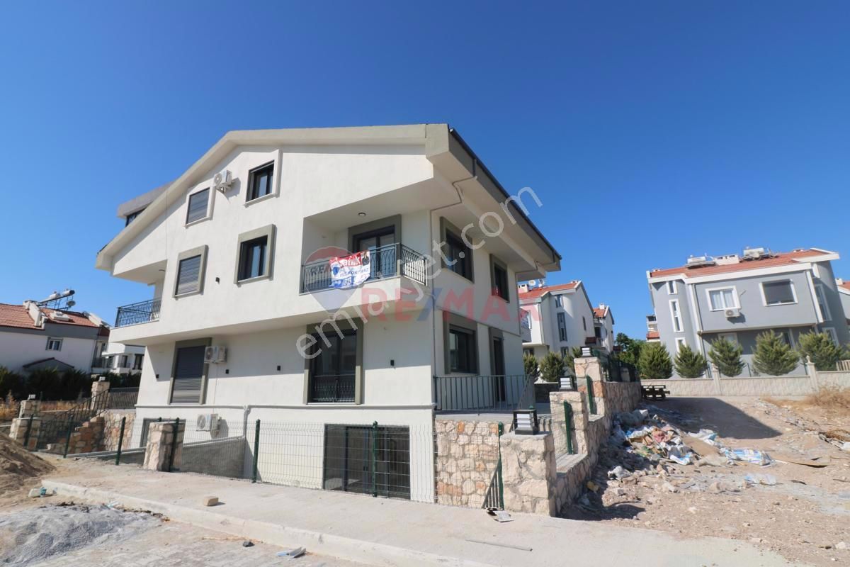 Didim Hisar Satılık Müstakil Ev Hisar Mah. 5+2 Satılık Müstakil Havuzlu Villa