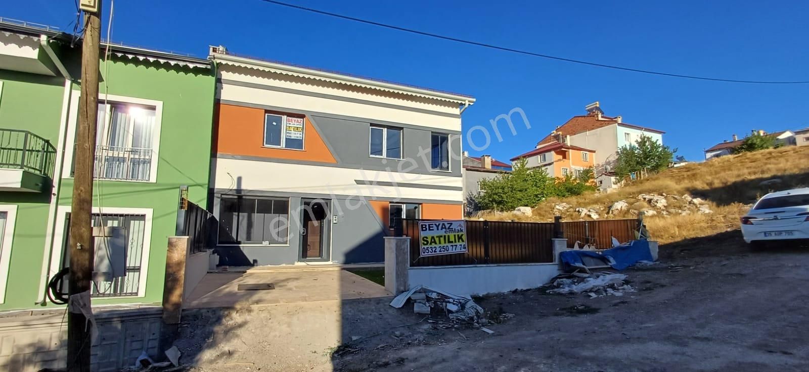 Sivas Merkez Karşıyaka Satılık Villa  BEYAZ EMLAK'TAN KARŞIYAKA MAH. YAPILI-HAZIR- FIRSAT 4+1 VİLLA