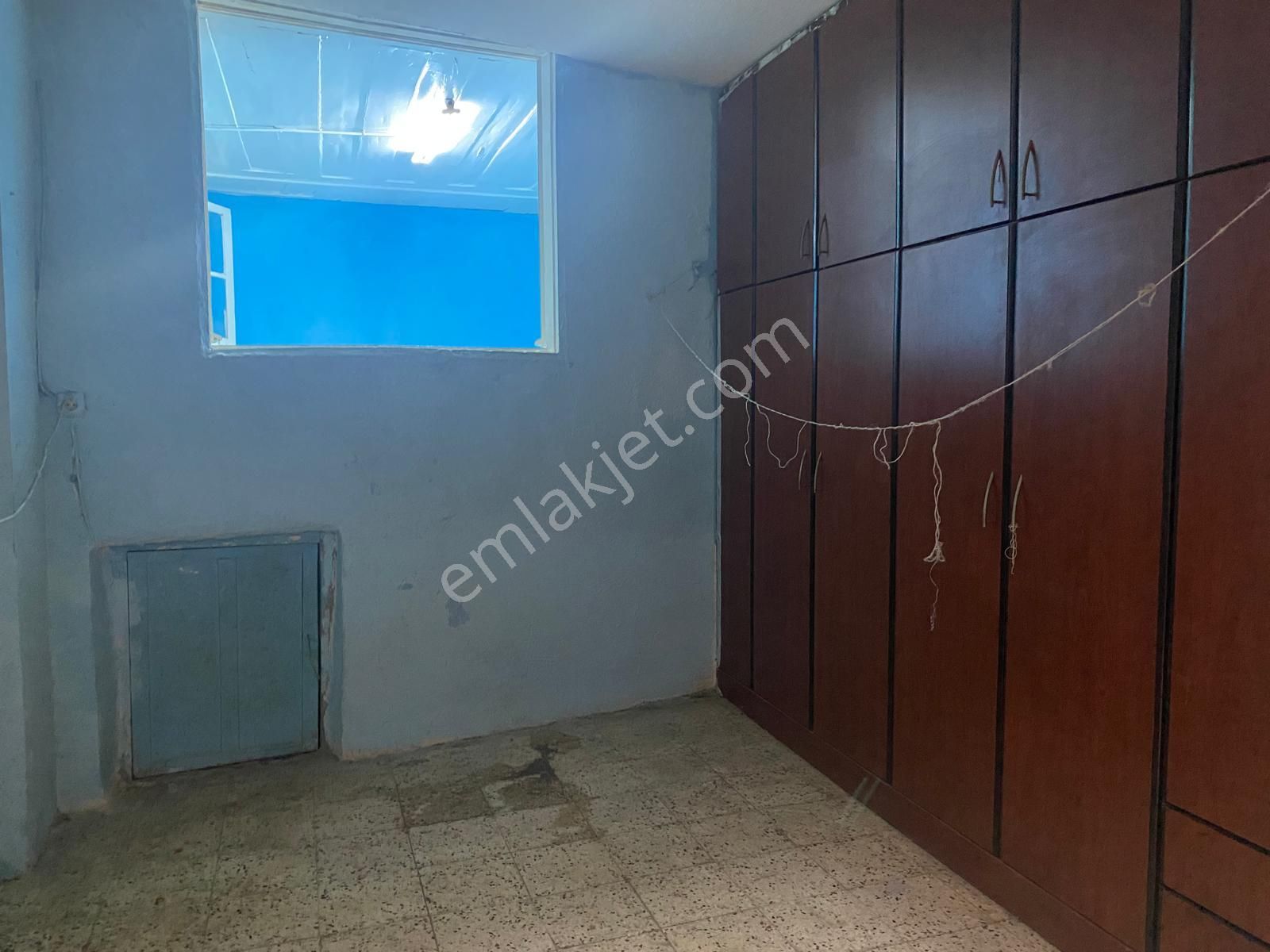 Konak Süvari Kiralık Müstakil Ev  2+1 811 SOKAK SÜVARİ MAHALLESİ KONAK  İKİ KATLI DÜZ GİRİŞ KİRALIK DAİRE