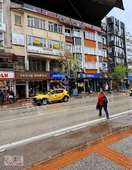 Osmangazi Hocaalizade Satılık Ofis Atatürk Caddesi Üzerinde 110 M2 Kombili Caddeye Cepheli İşyeri