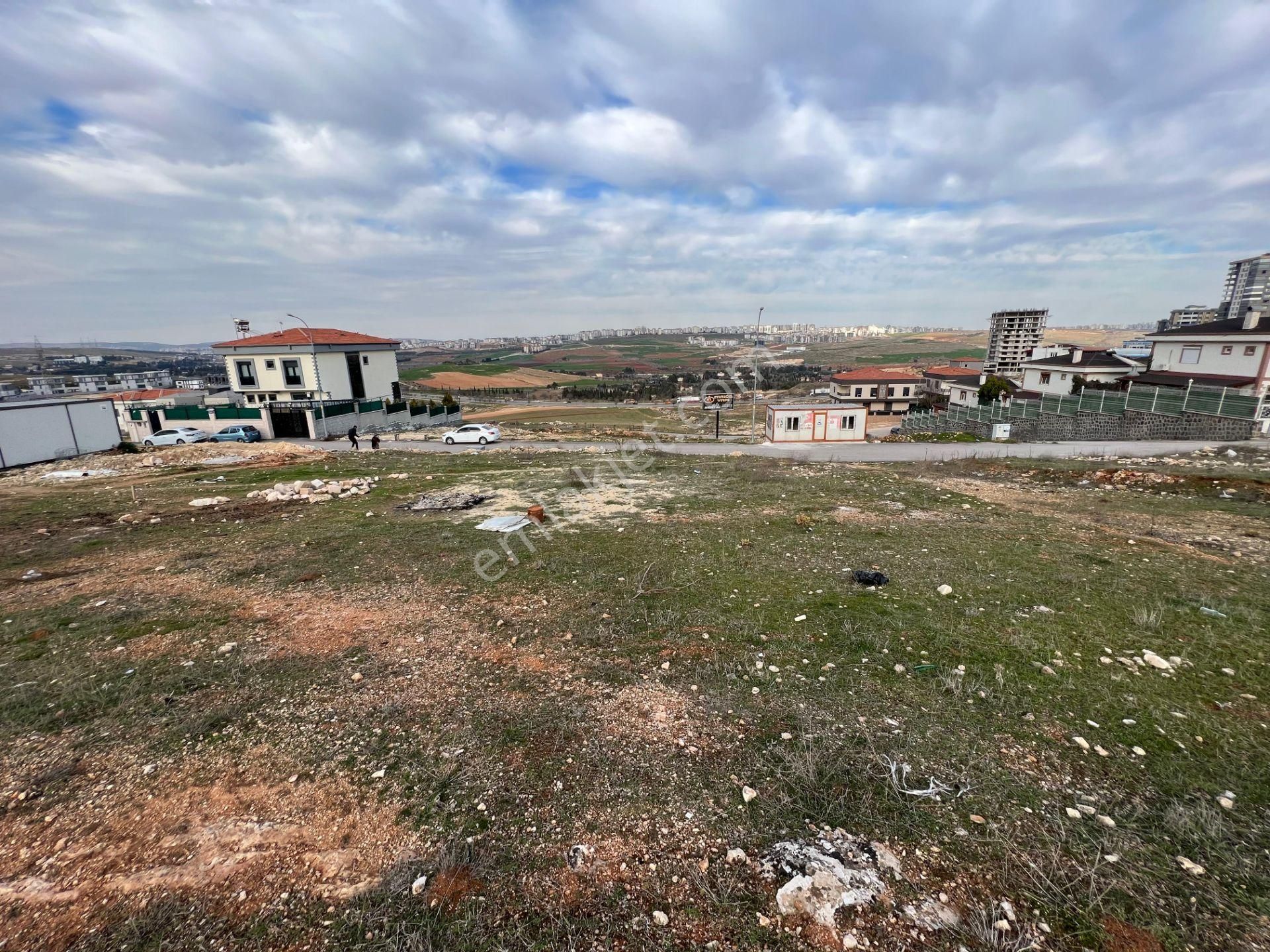 Şahinbey Beştepe Satılık Villa İmarlı Onkoloji'nin Zirvesinde Fevkalade Konumda Satılık A2 Villa Arsa