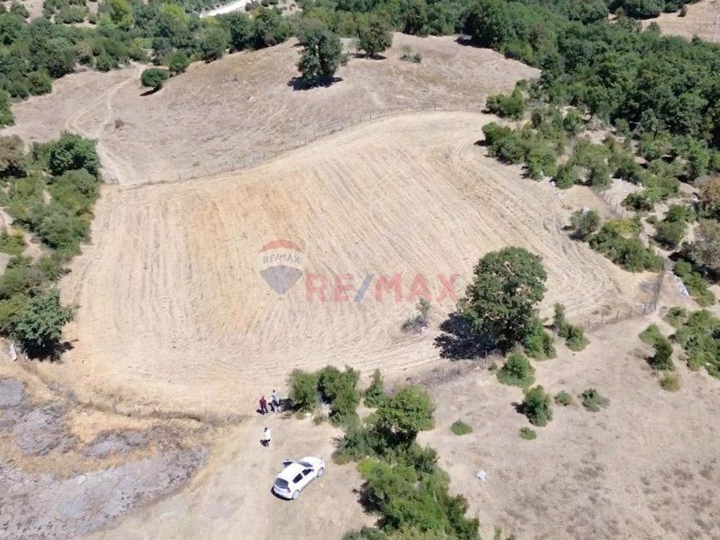 Yenice Yukarıkaraaşık Köyü Satılık Tarla YUKARI KARAAŞIK KÖYÜNE YAKIN  ÇİFTLİK YAPIMINA UYGUN TARLA