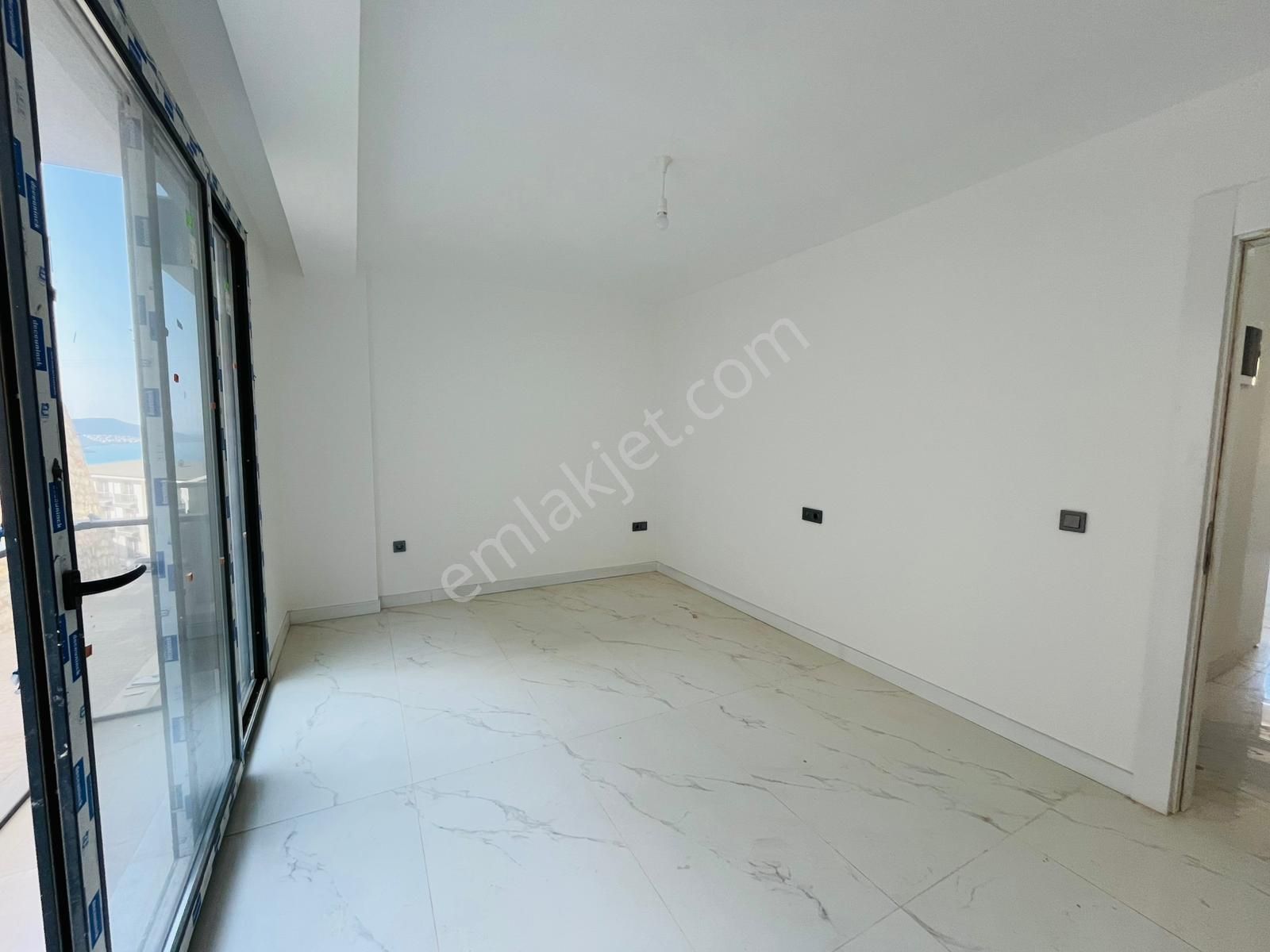 Remax Cool 2 'den 1+1 Doğa Manzaralı Daire - Görsel 12