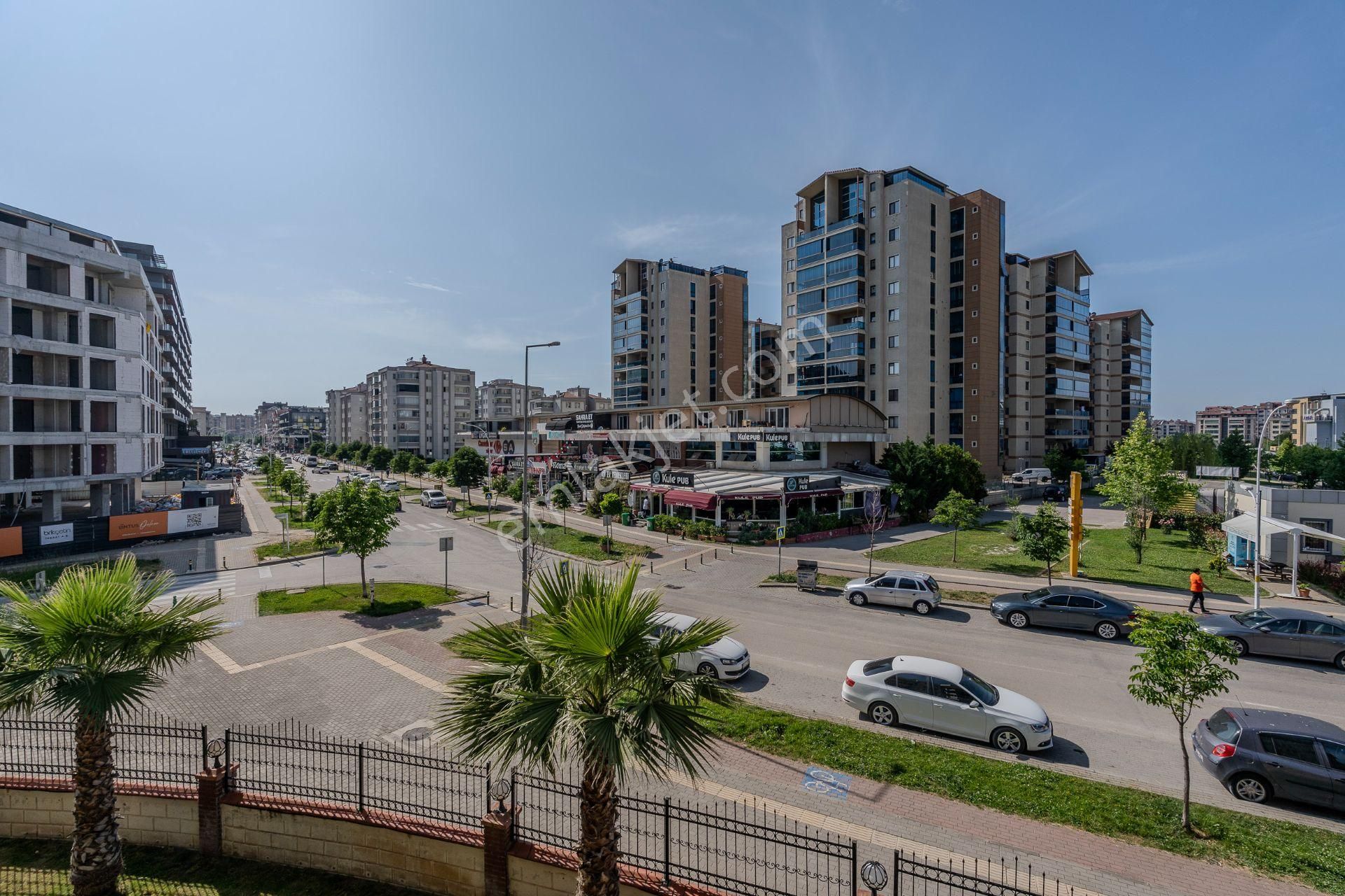 Nilüfer Altınşehir Satılık Daire  Özlüce Muammer Aksoy Caddesi Site İçi 140 m2 Fırsat DAİRE