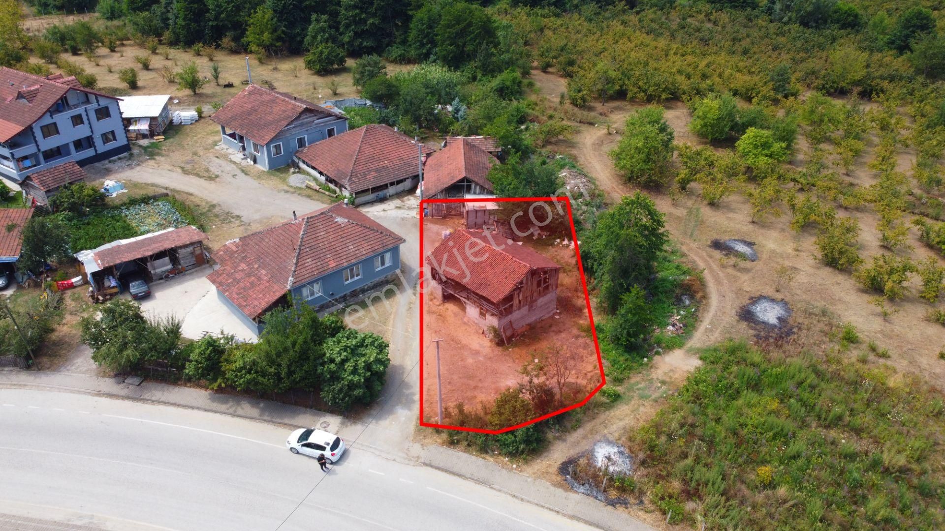 Düzce Merkez Beyköy Bld. (Beytepe) Satılık Konut İmarlı  BEYKÖY BEYTEPE MH.DE 3 KAT İMARLI 501 M2 SATILIK KÖŞE PARSEL