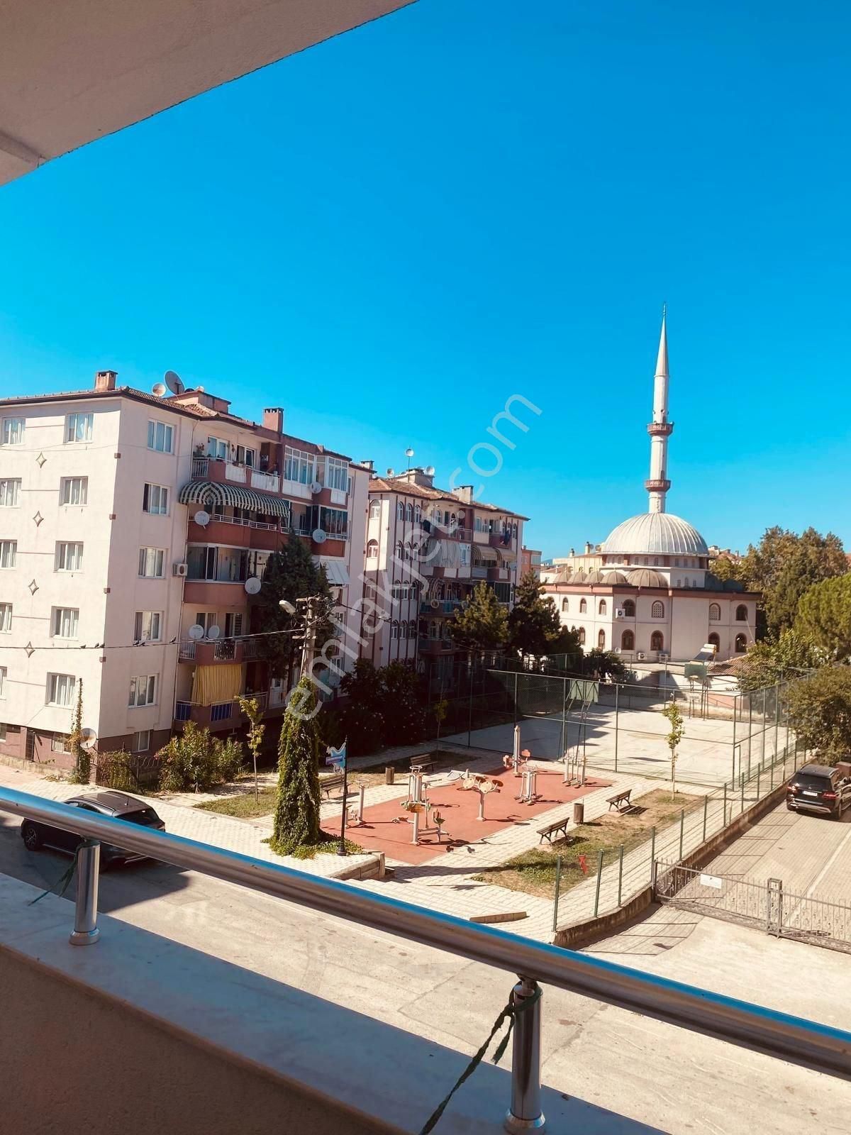 Mudanya Güzelyalı Yalı Satılık Daire EMLAK HABERCİSİ'NDEN GÜZELYALI 'DA SAHİLE 100 ADIM 3+1 DAİRE