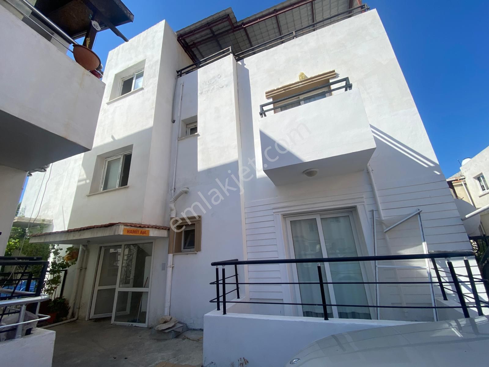 Girne Doğanköy Satılık Daire  GİRNE DOĞANKÖY'DE FIRSAT BAHÇE KATI SATILIK 2+1 DAİRE !!