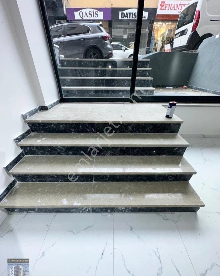 Güngören Sanayi Mahallesinde Tekstil Merkezinde Kredili 80 M2 Satılık Dükkan - Görsel 4