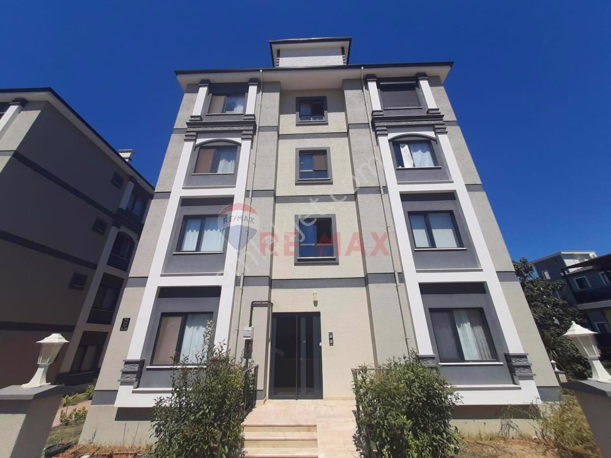 Çiftlikköy Mehmet Akif Ersoy Satılık Daire YALOVA REMAX DAN ÇİFTLİKKÖY M.AKİF ERSOY MAH.3+1 SATILIK DAİRE