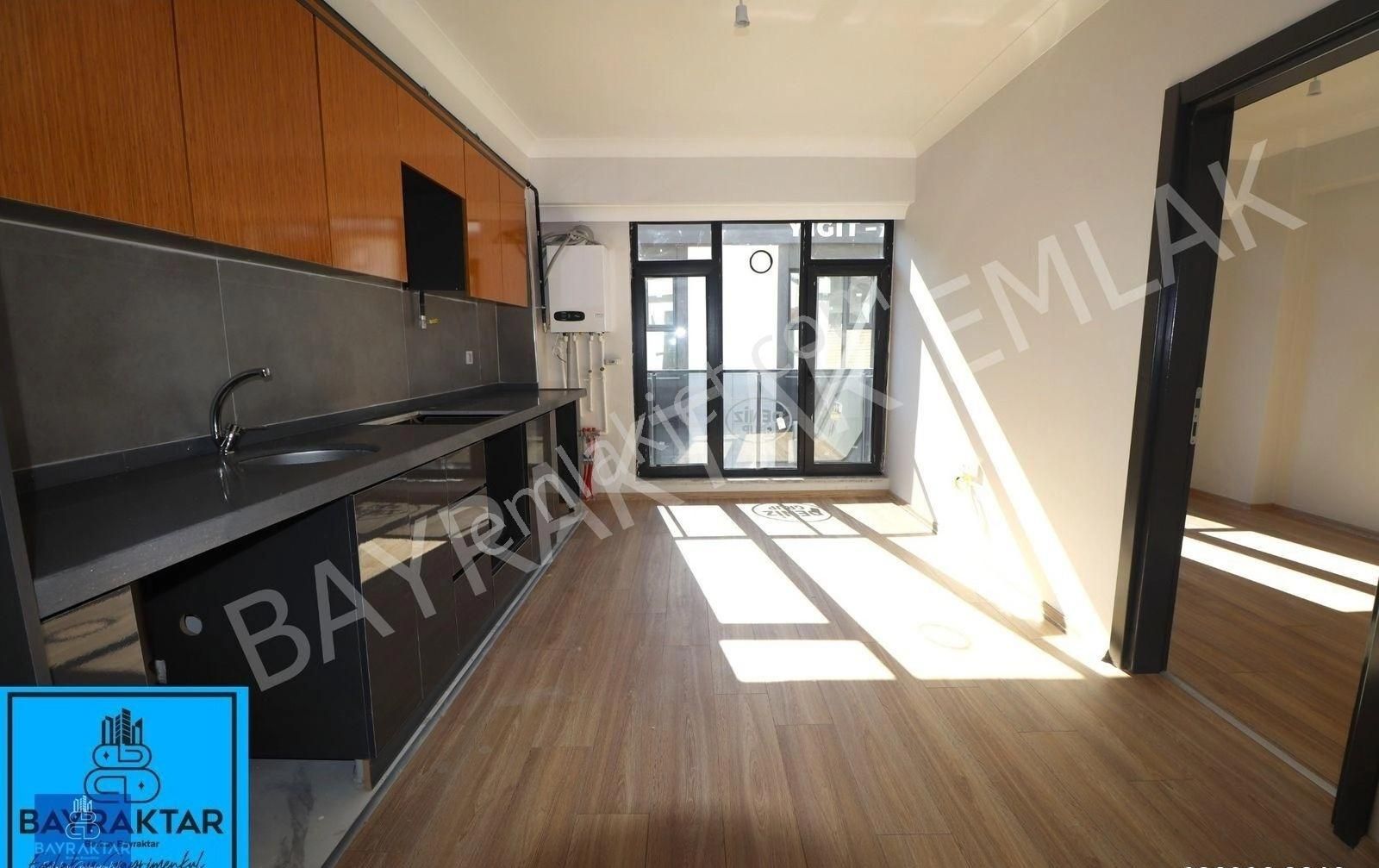 Bandırma Çınarlı Kiralık Daire Bandırma Adalet Caddesi Yanında Arakat Lüks 1+1 Kiralık Daire Bayraktar Emlak'tan