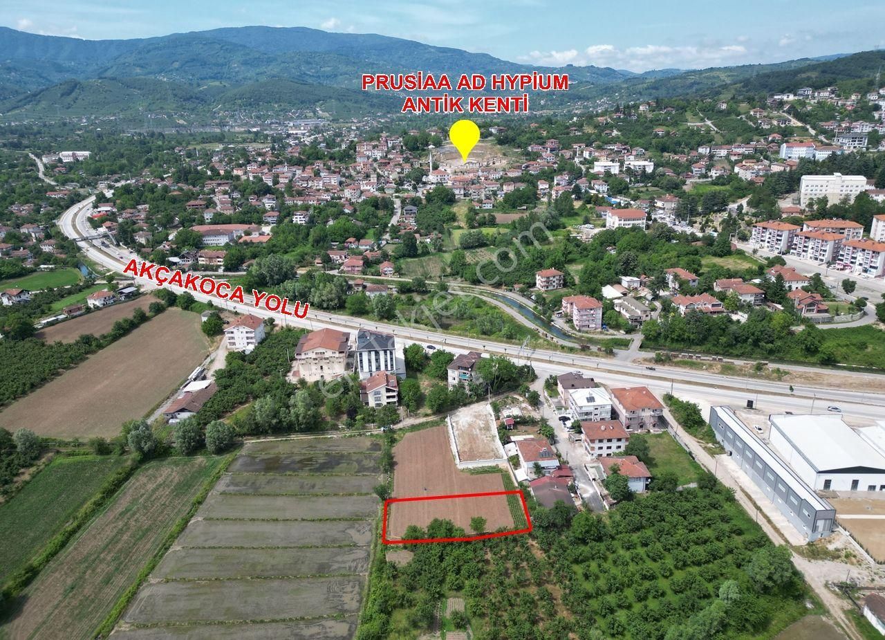 Düzce Merkez Şehit Hüseyin Kıl Satılık Konut İmarlı   KONURALP AKÇAKOCA YOLU'NA YAKIN 697 M2    SATILIK ARSA 