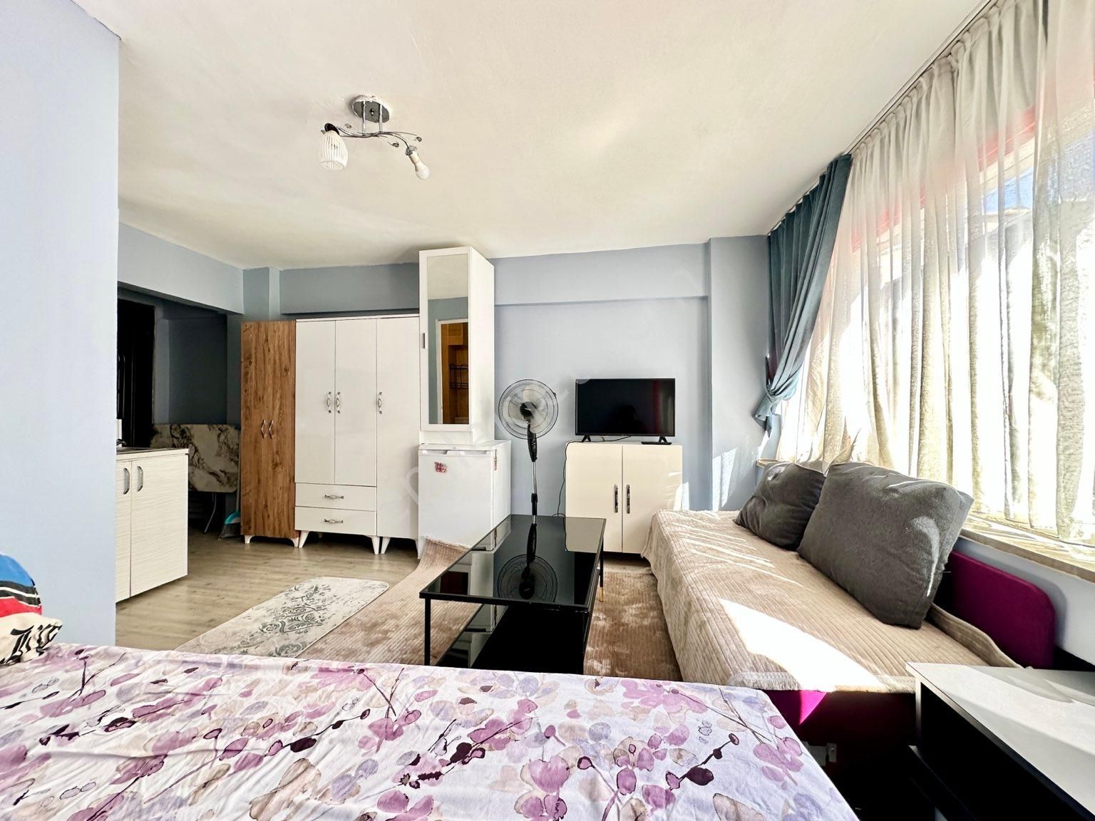 Kadıköy Osmanağa Kiralık Daire Kadıköy Çarşı'da Sıfır Eşyalı Şık Fırsat Ara Kat Stüdyo Daire