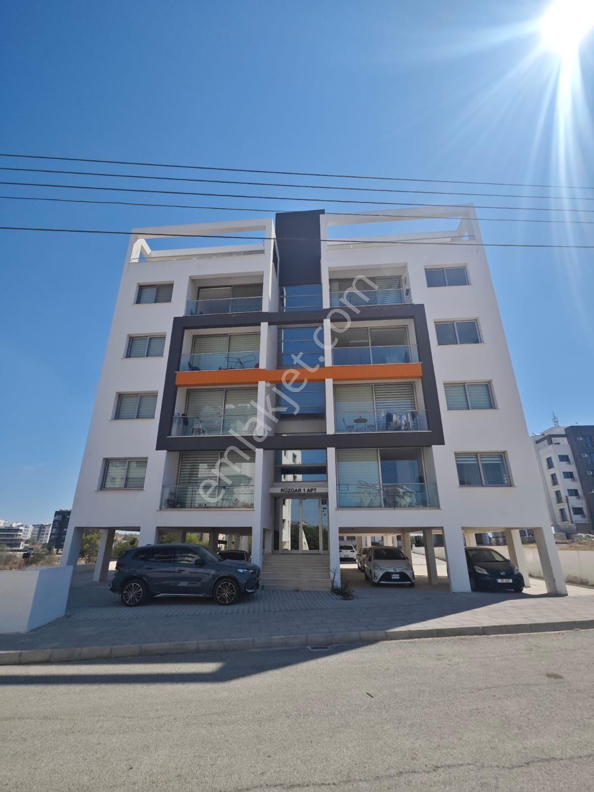 Lefkoşa Ortaköy Satılık Daire Lefkoşa, Ortaköy'de Full Eşyalı Lüks Penthouse