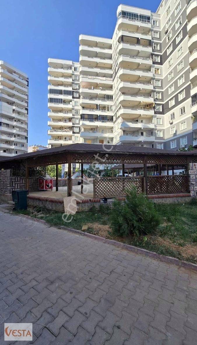 Mezitli Menderes Kiralık Daire Eşyalı kiralık 3+1 Geniş oturum deniz havuz ve sosyal alanlı