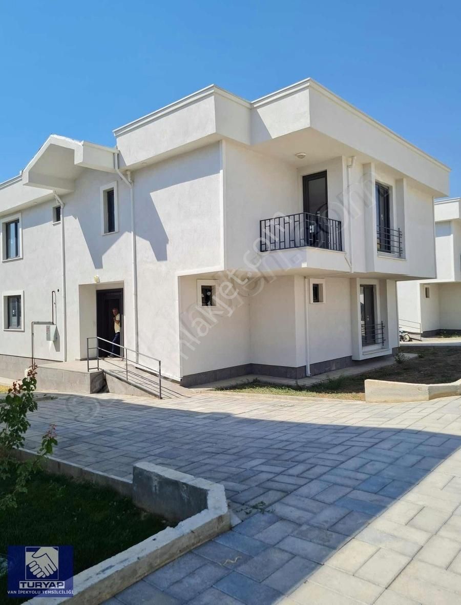 Edremit Yeni Satılık Villa TURYAP'TAN ELMALIKTA SATILIK 5+1 DUBLEX VİLLA