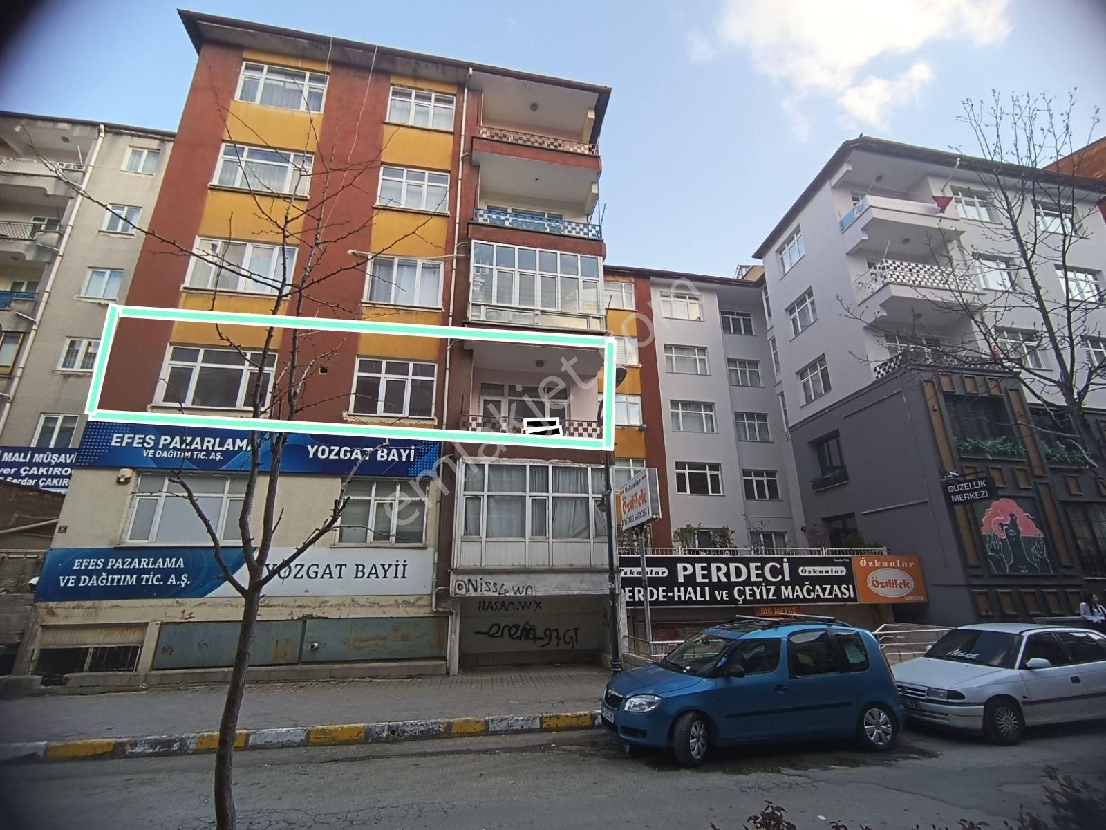 Yozgat Merkez Medrese Satılık Daire  Yozgatın en Canlı Mevkii, Çubukçu Sokakta Satılık Fırsat Daire...