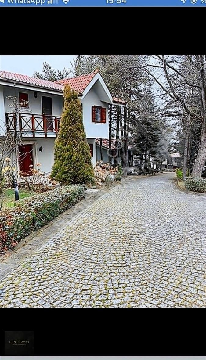 Sapanca Memnuniye Satılık Villa SAPANCA MEMNUNİYE MAH.SİTE İÇİNDE SATILIK VİLLA