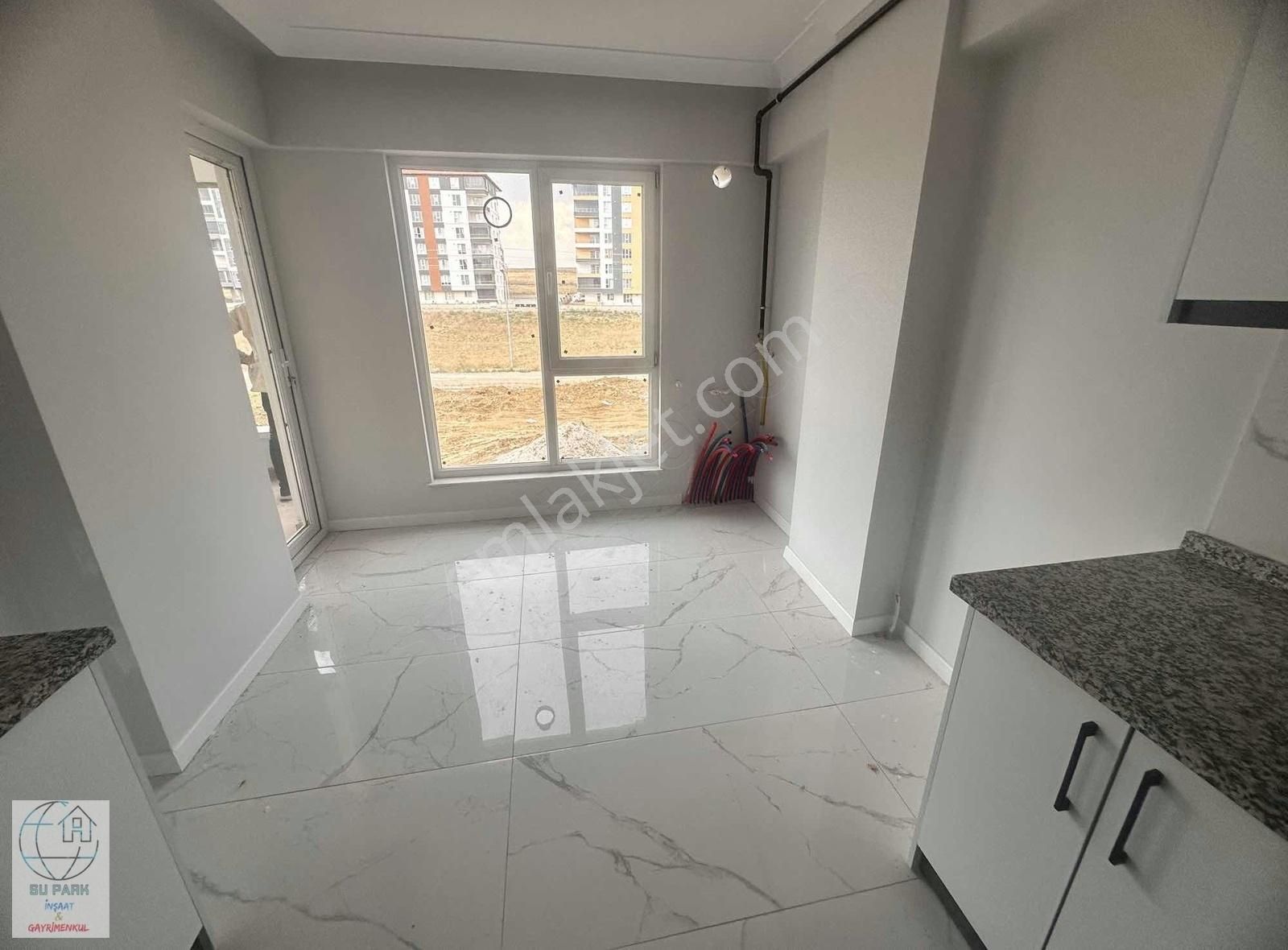 Polatlı İstiklal Satılık Daire İstiklal mahallesinde 3+1 full yapılı satılık daire