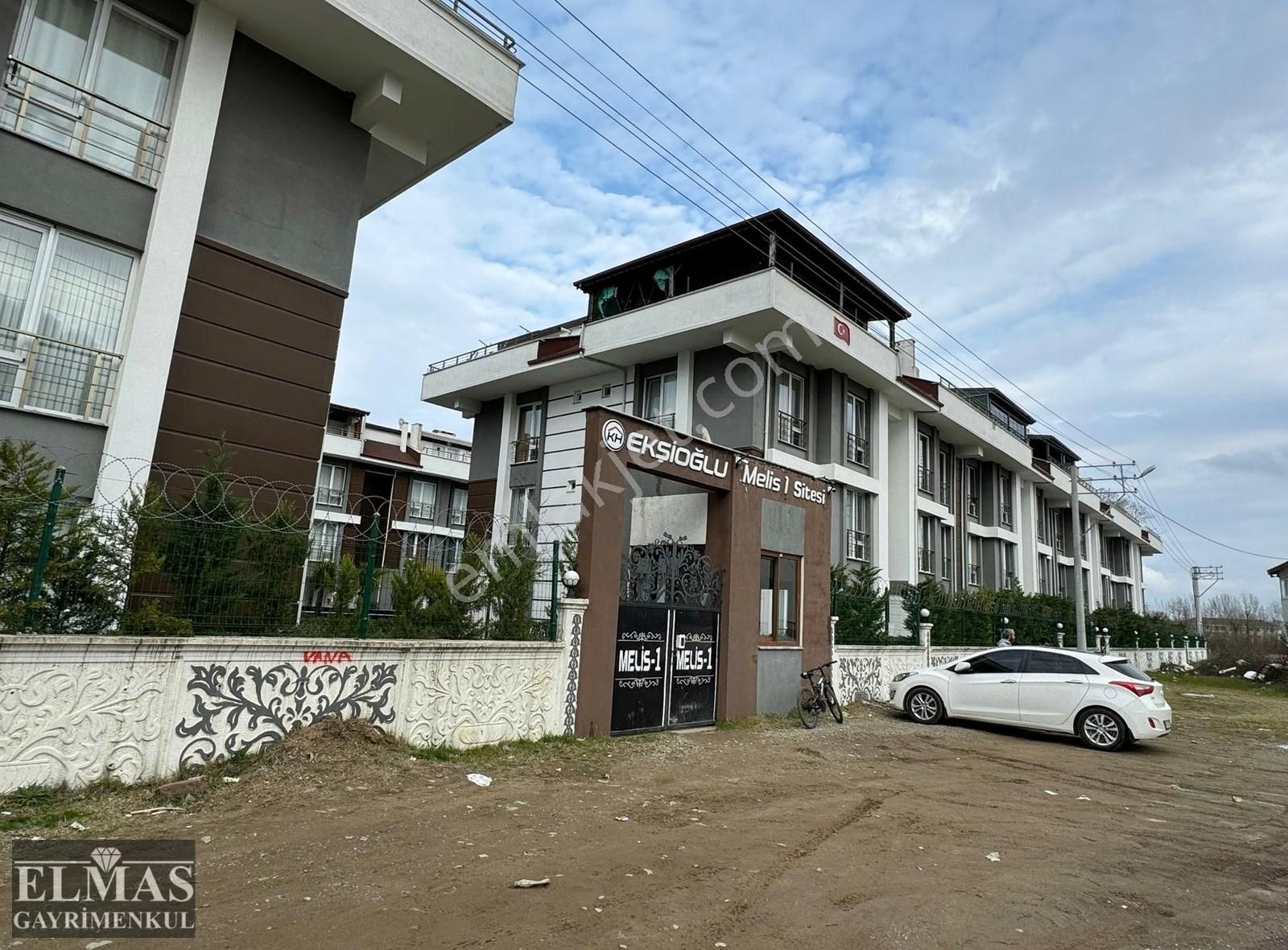 Kocaali Yalı Satılık Daire SAKARYA KOCAALİ YALI MH. SATILIK HAVUZLU 2+1 90m2 DUBLEKS DAİRE