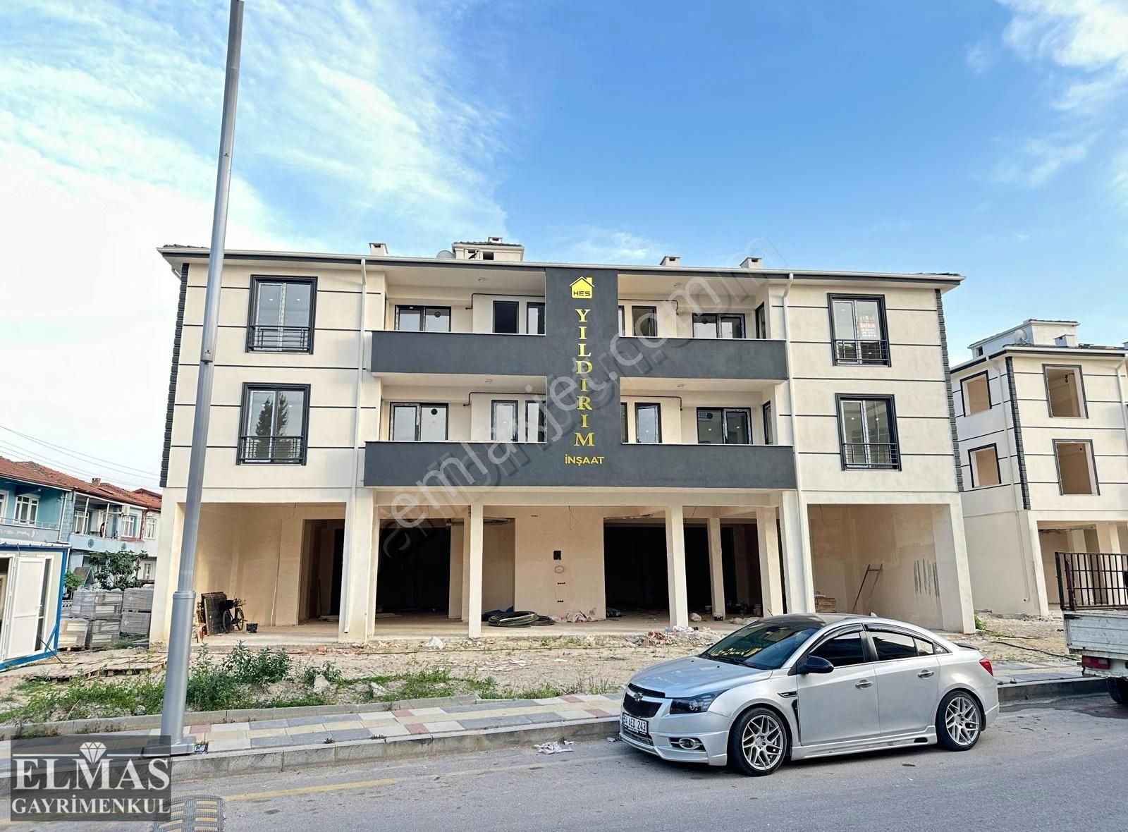 Adapazarı Güneşler Merkez Satılık Daire SAKARYA GÜNEŞLER'DE 150 m2 SATILIK DAİRE