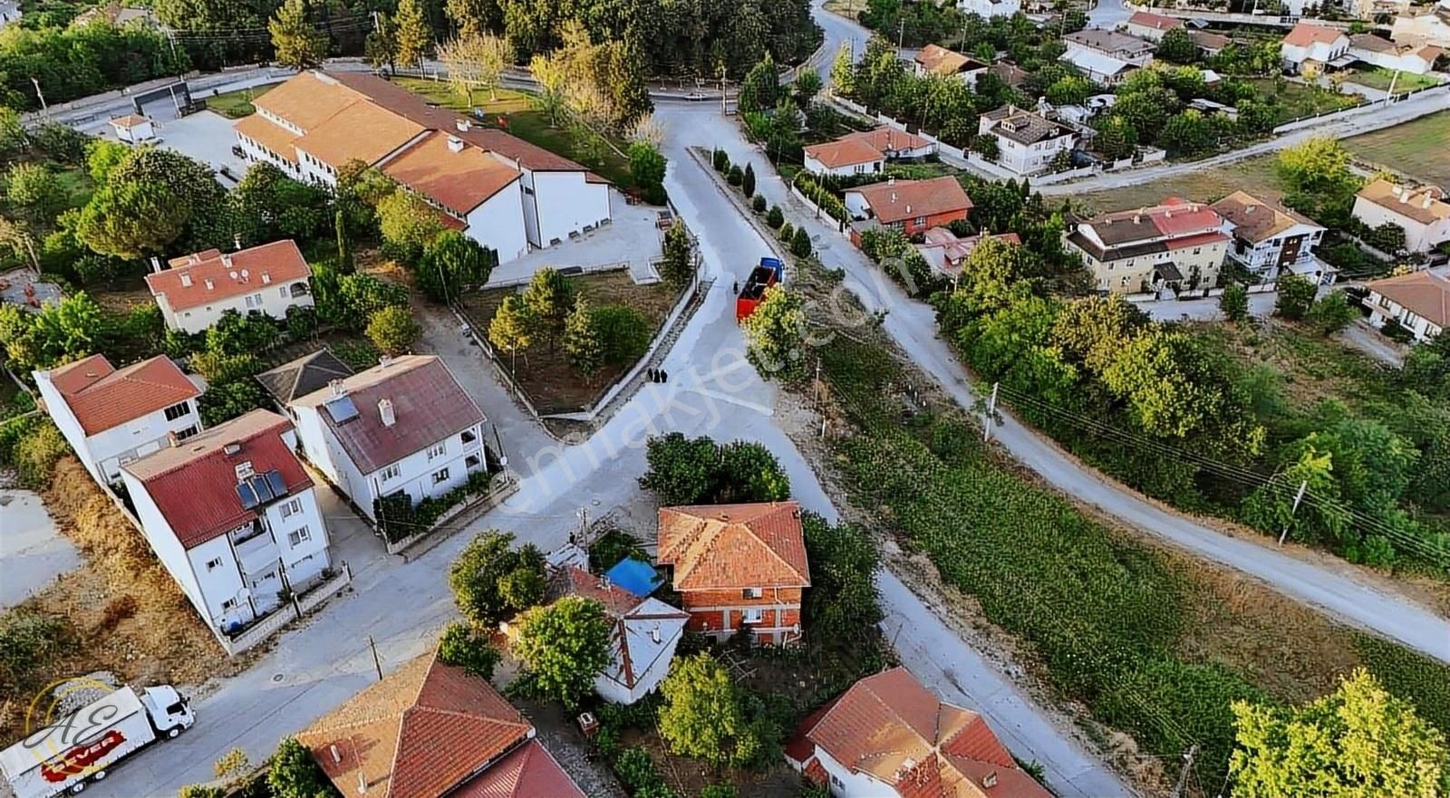 Arifiye Cumhuriyet Satılık Daire KUPON!! AYŞE EMLAKTAN 3 DAİRELİ İSKANLI MÜSTAKİL BİNA