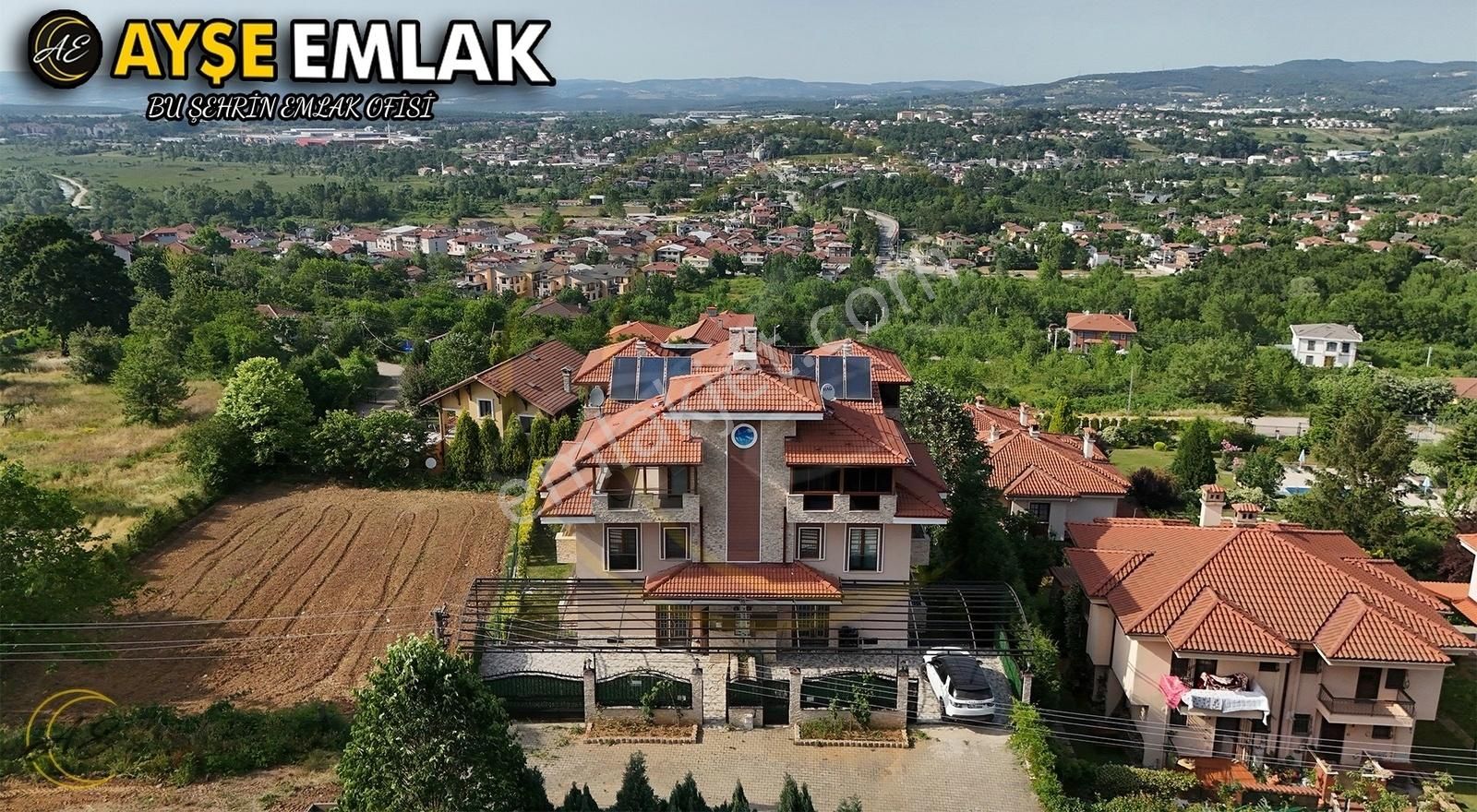 Kartepe Derbent Satılık Villa AYŞE EMLAK'TAN ULTRA LÜKS ASANSÖRLÜ & HAVUZLU & SAUNALI VİLLA