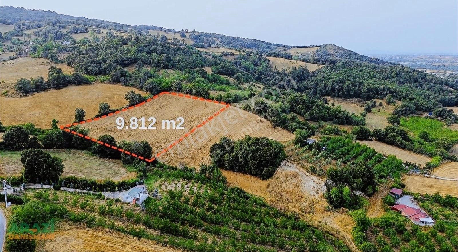 Biga Eybekli Köyü Satılık Tarla Çanakkale Biga Eybekli Köyünde 9.800 m2 Tarla