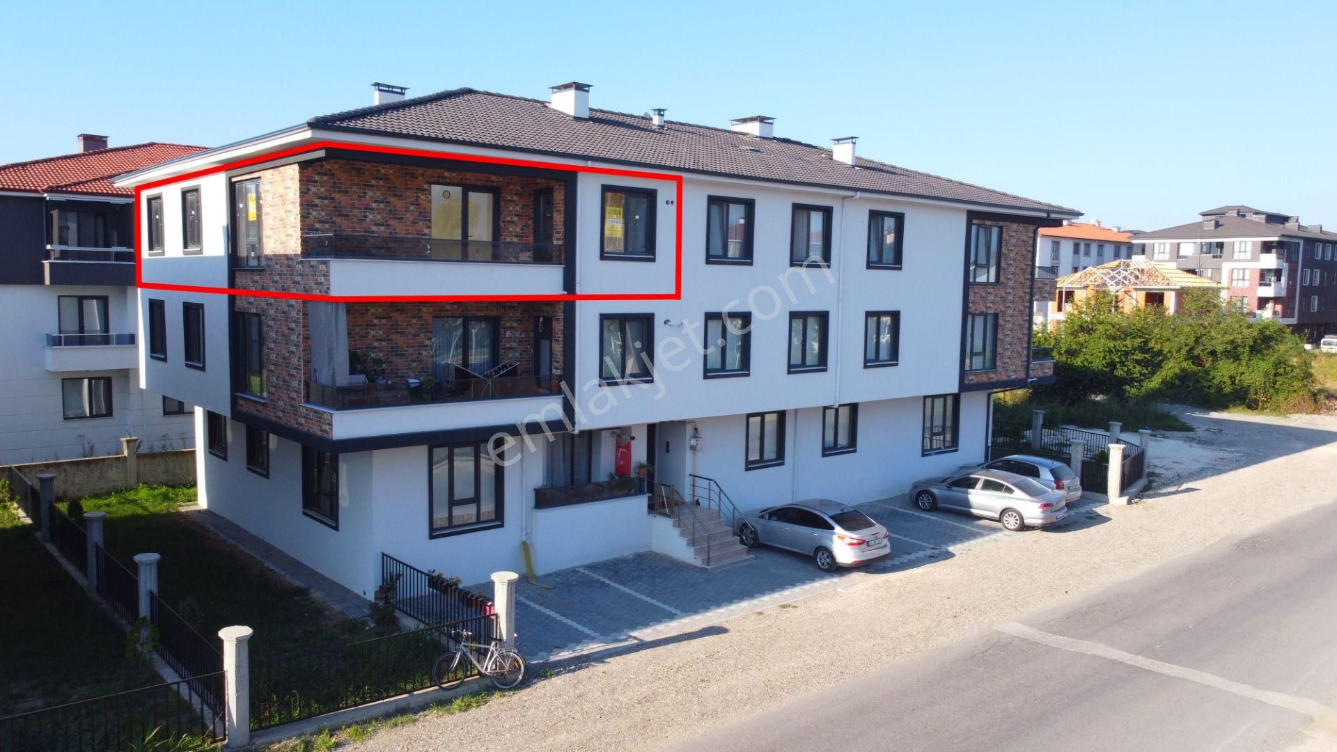 Düzce Merkez Körpeşler Kiralık Daire  KÖRPEŞLER MH 3 CEPHELİ ÖNÜ AÇIK EBEVEYN BANYLU 3+1 KİRALIK DAİRE