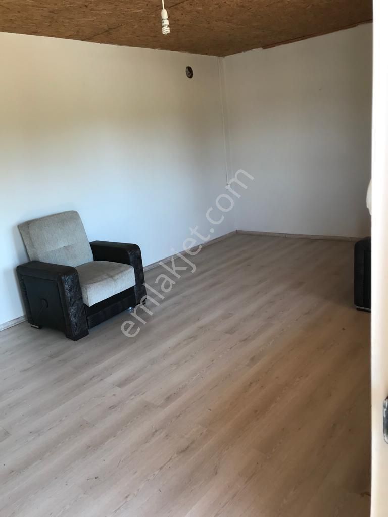 Uşak Karahanlı Yeni Mahallede Hayvancılık Ruhsatı Alınmış Çiftlik - Görsel 4