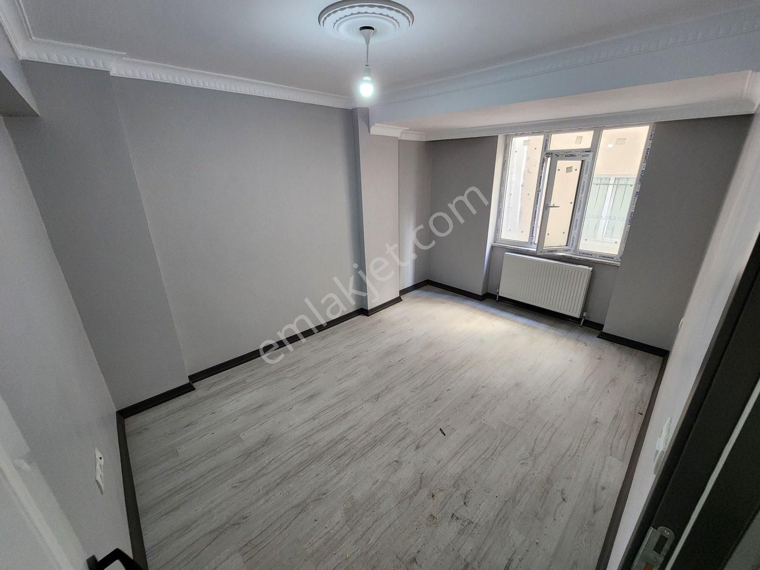 Sultangazi Cebeci Kiralık Daire BAYKAL İNŞ. CEBECİ MAH. 3+2 TERS DUBLEX YABANCIYA UYGUN