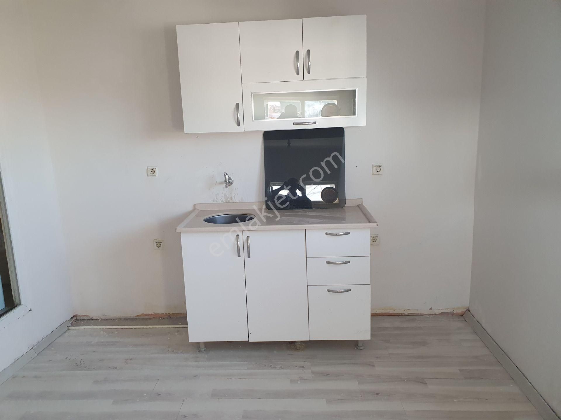 Ümraniye Ihlamurkuyuda Kiralık İş Yeri - Görsel 12