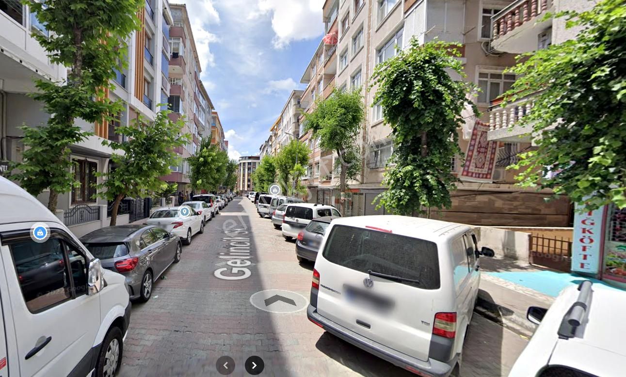 Bahçelievler Siyavuşpaşa Satılık Daire  Marcity'den Ulubatlı Caddesi Yakını Müstkil Bahçeli 3+1 Daire