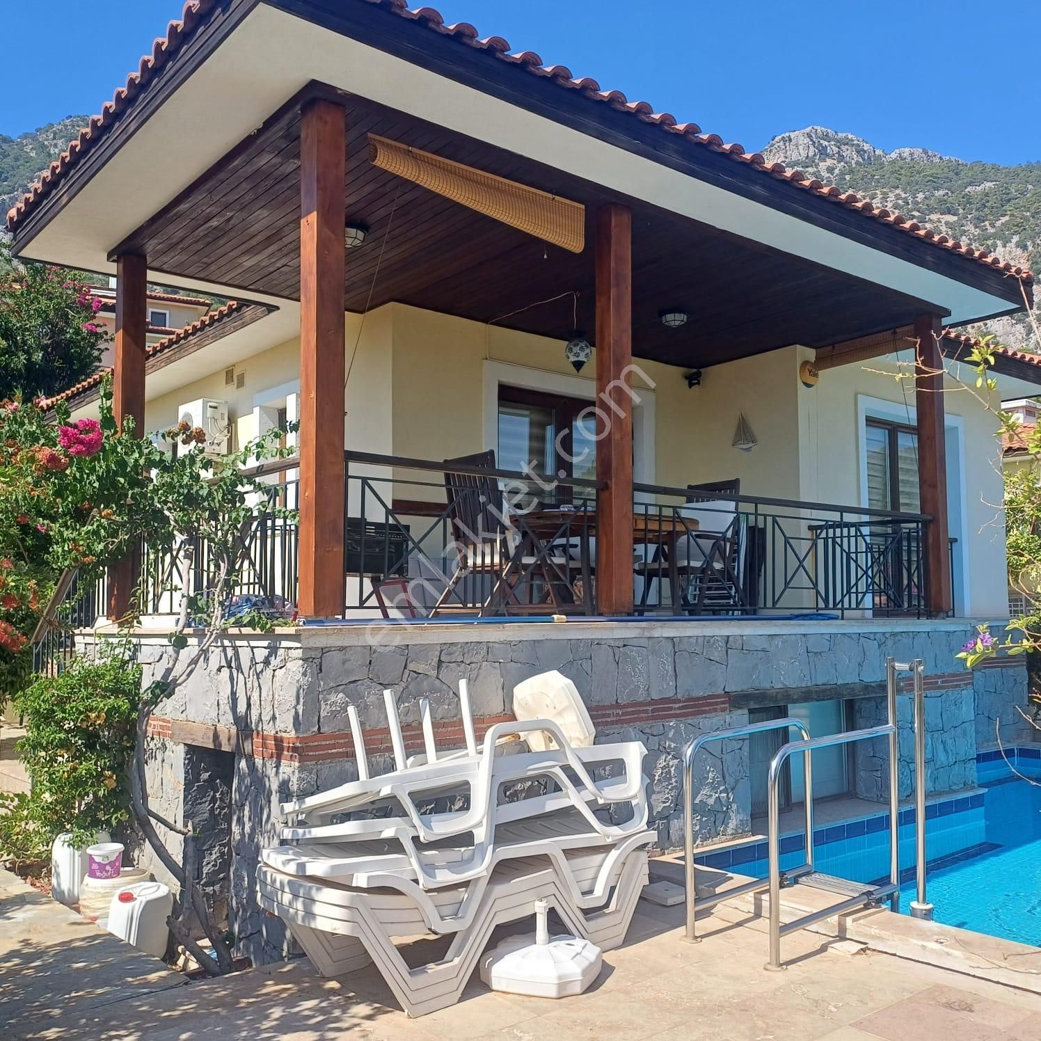 Göcek'te Site İçerisin De 4+1 Satılık Villa - Görsel 20