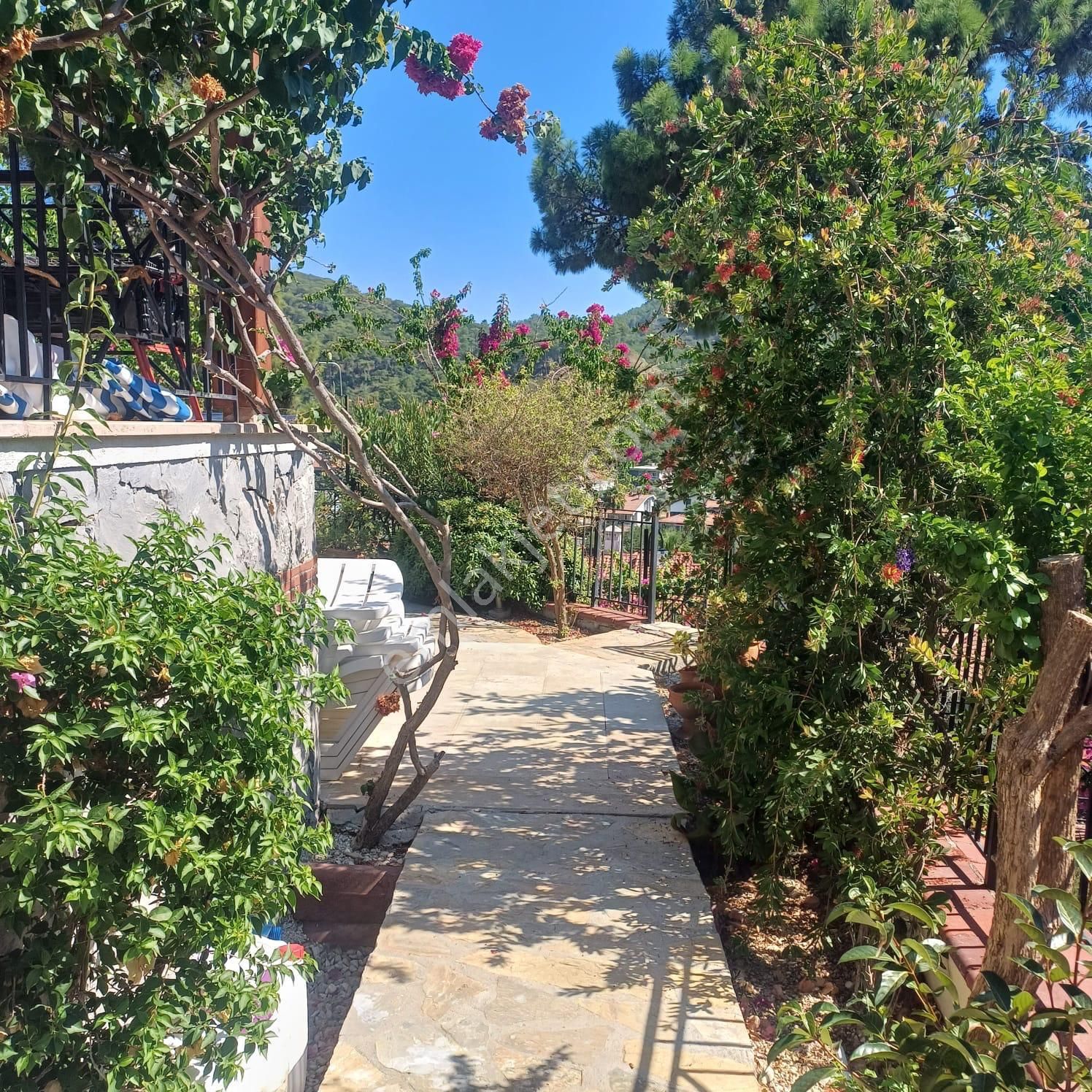 Göcek'te Site İçerisin De 4+1 Satılık Villa - Görsel 32